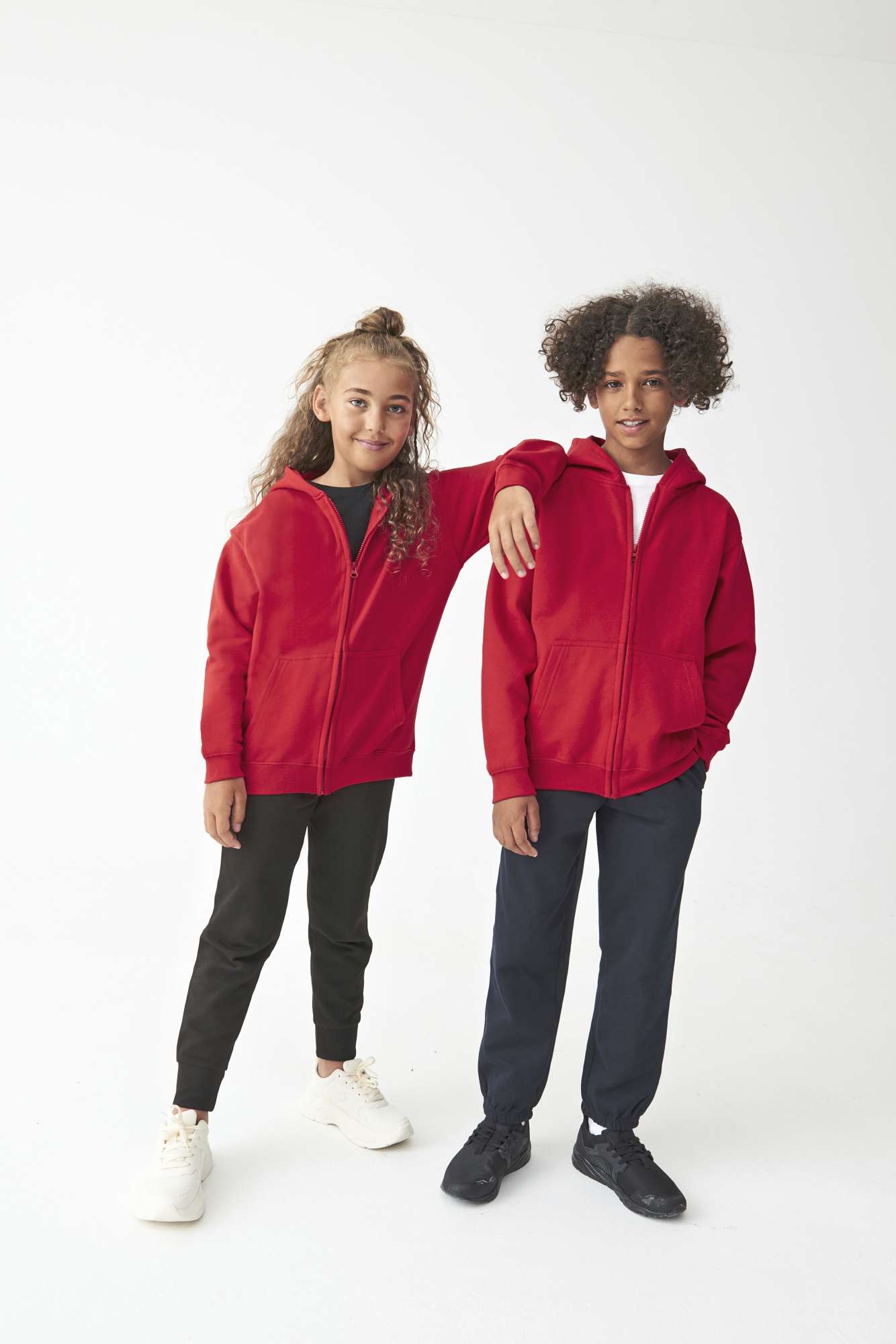 Kapuzen-Sweatjacke für Kinder mit Reißverschluss