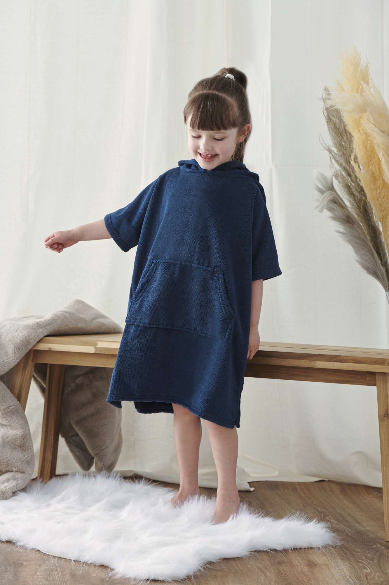 Towel City Bademantel mit Kapuze und Tasche für Kinder, Black 3/5 Jahre, TC811