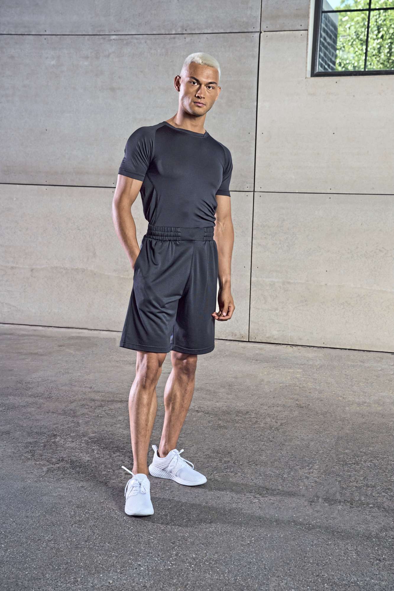 Tombo Knie-Lange Trainingshose mit Kordelzug, Black XL, TL600