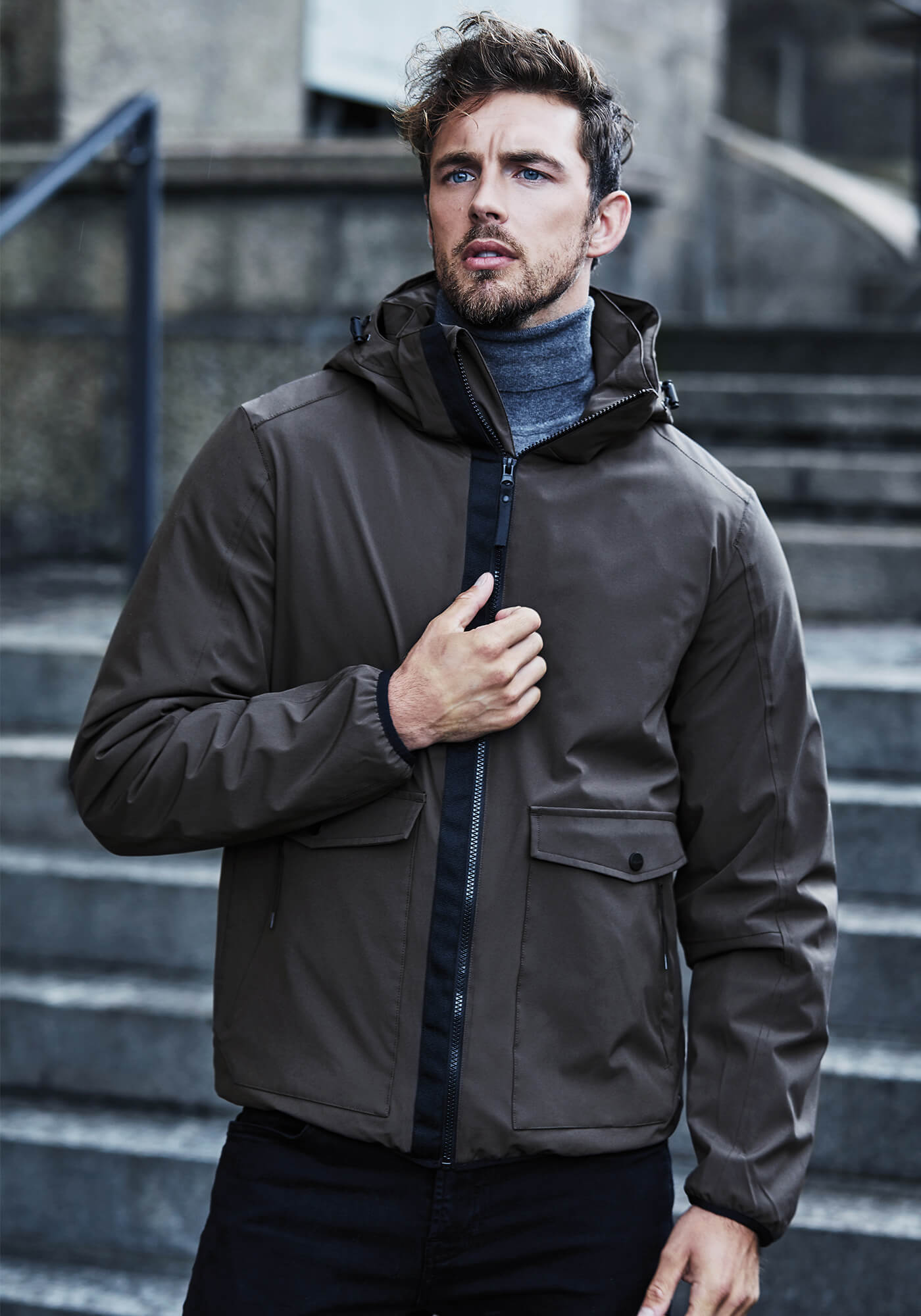 Urban Adventure Jacke mit Kapuze