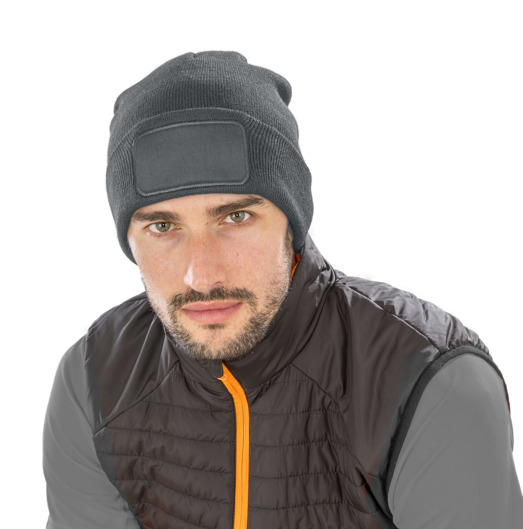 Recycled Double Knit Beanie mit Patch