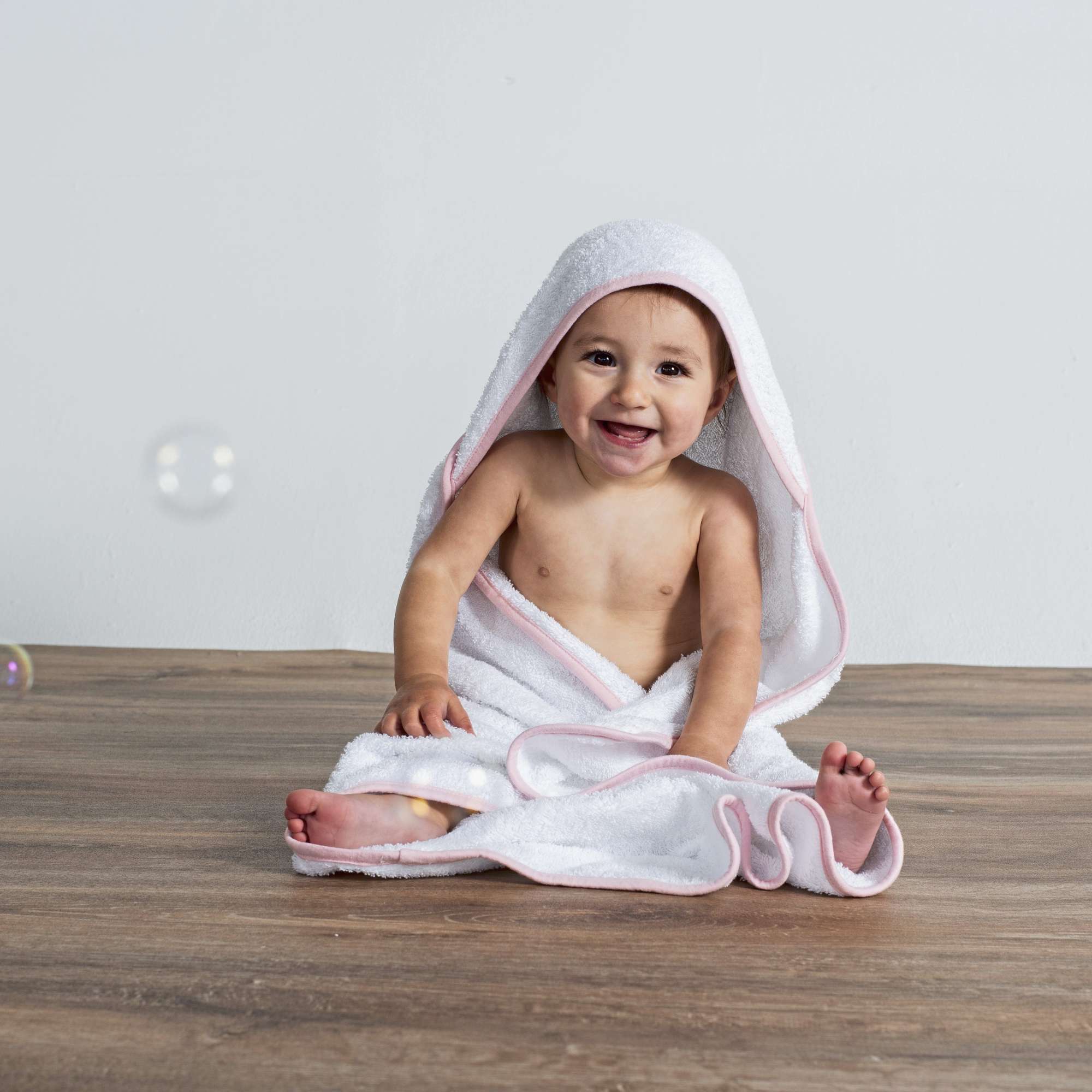 Flauschiges Babyhandtuch mit Kapuze
