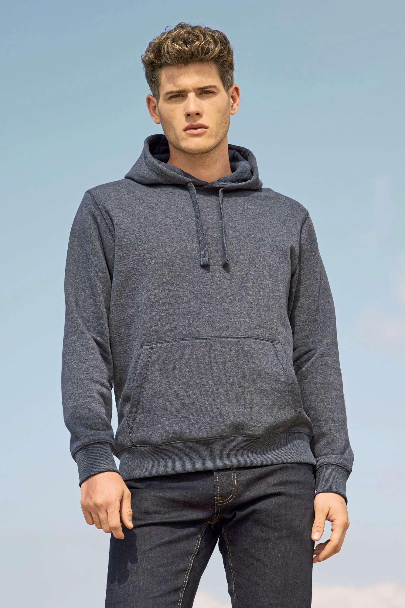 Hoodie mit Kängurutasche und Kapuze für Herren