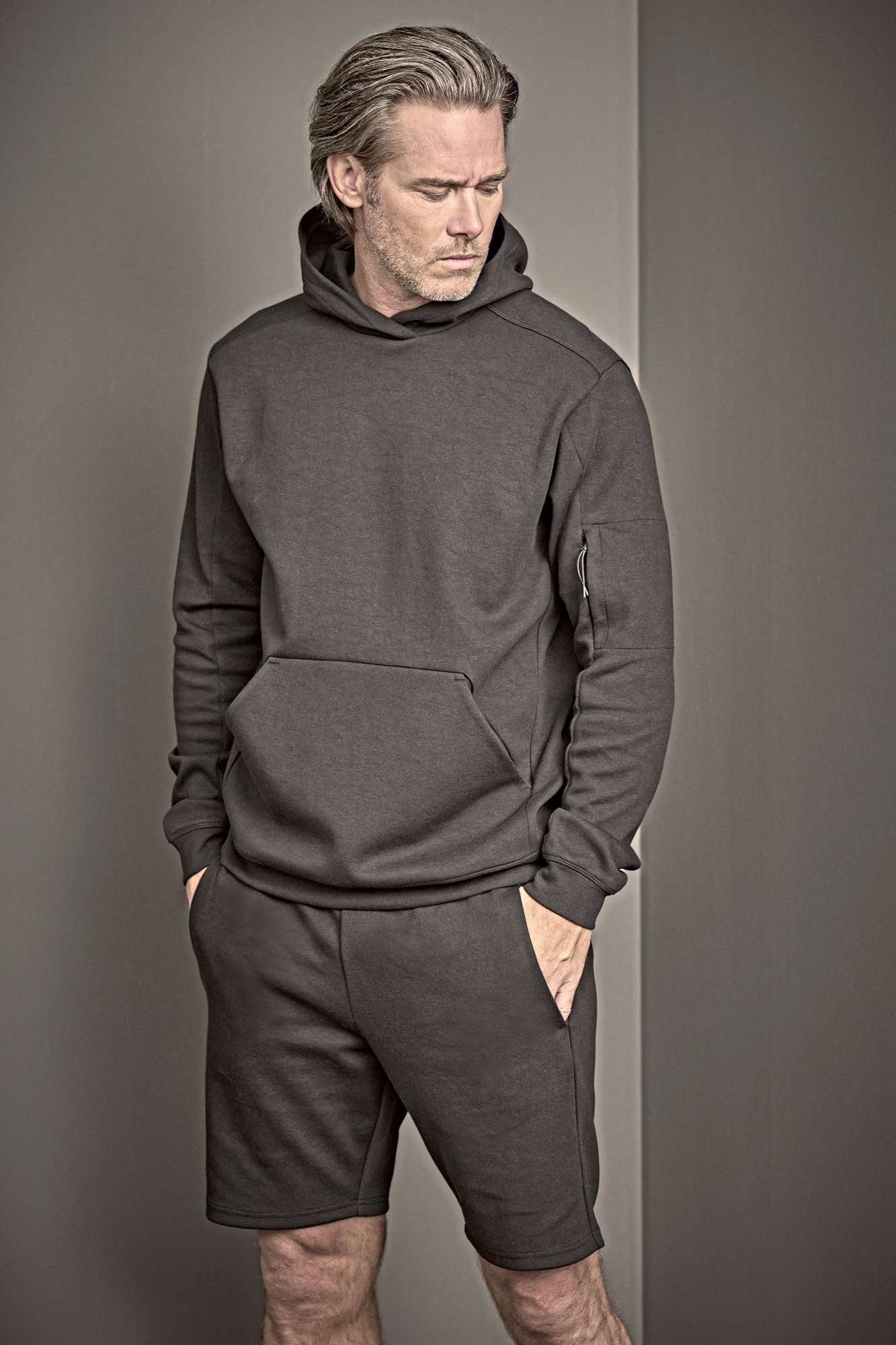 Sportlicher Kapuzenpullover für aktive Nutzung