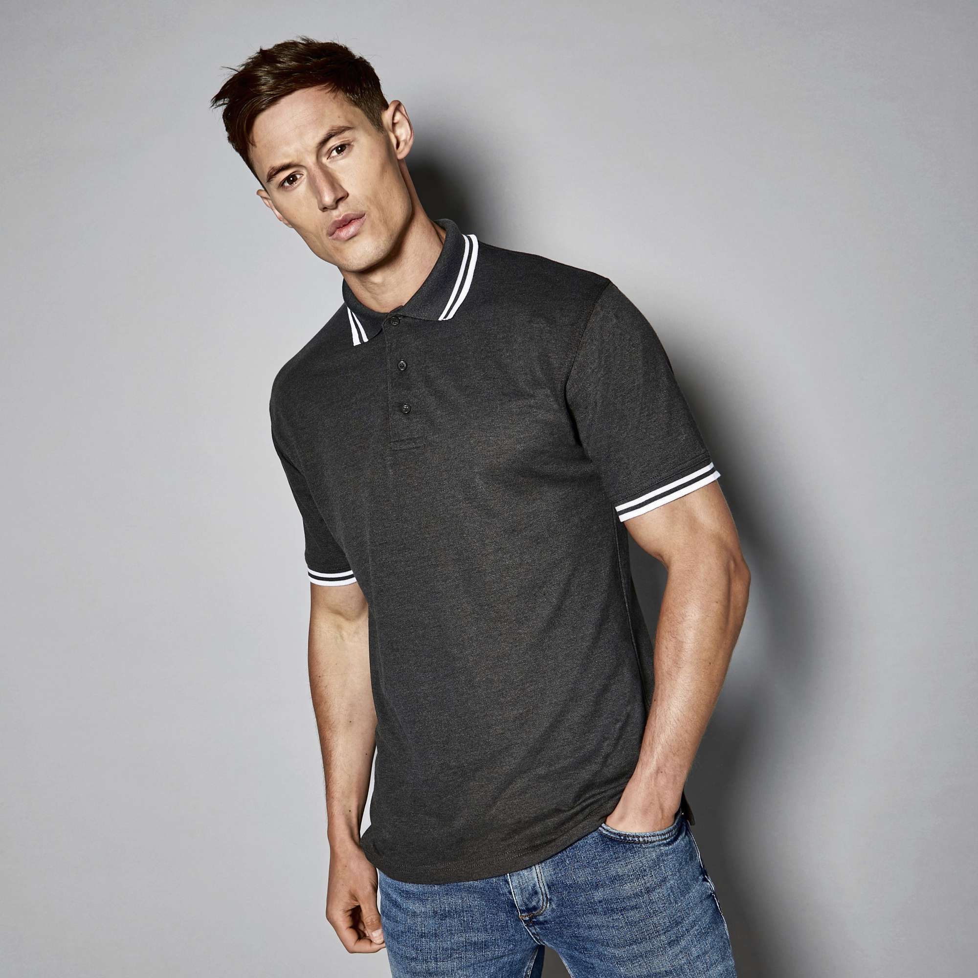 Classic Fit Polo mit Tipped Collar