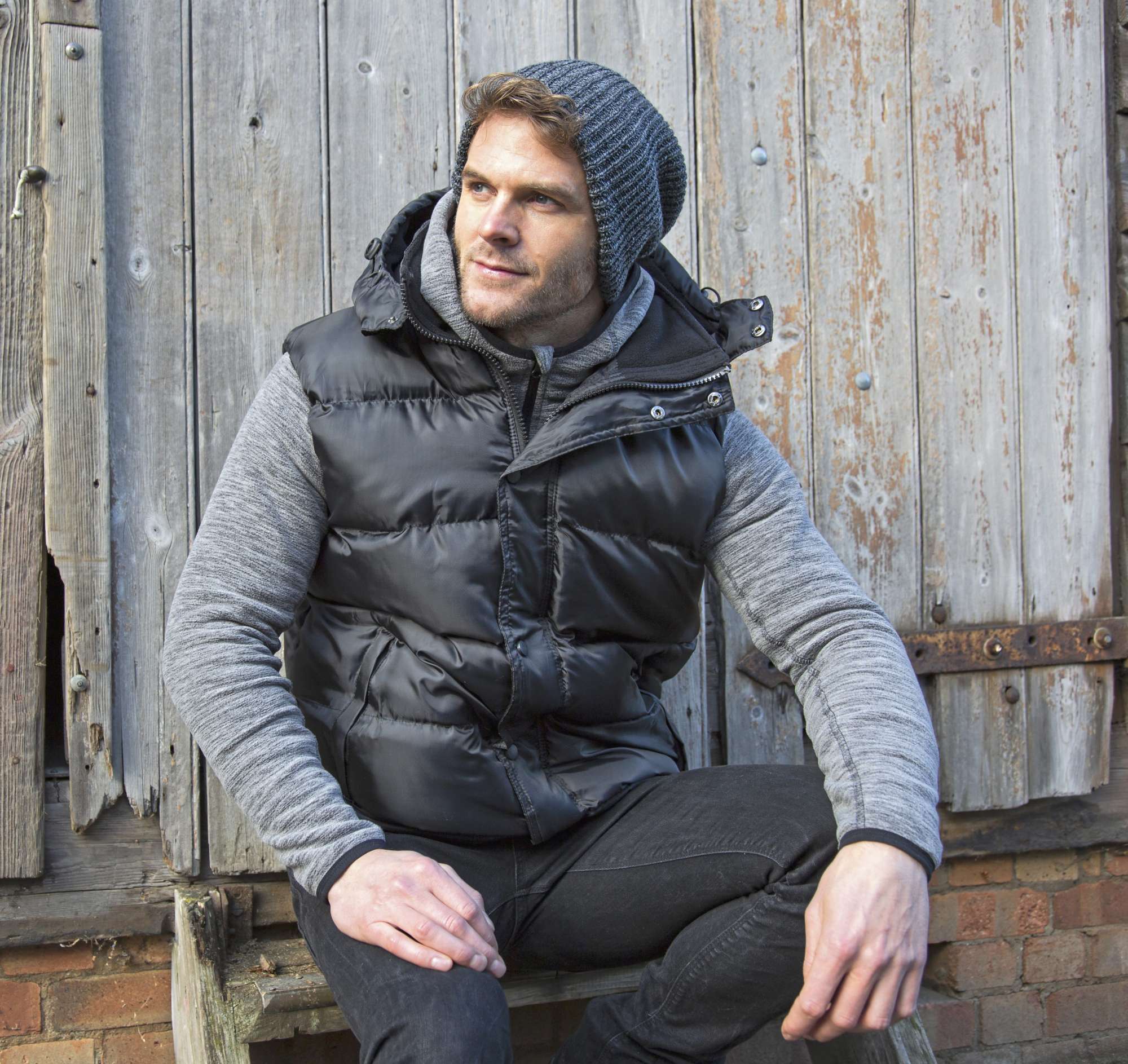 Wasserabweisende Hooded Gilet mit Kapuze