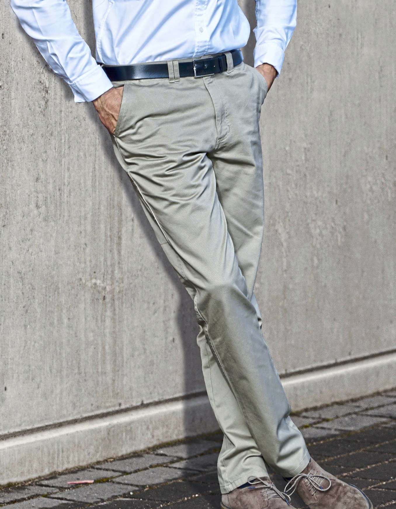 Carson Classic Khaki-Hosen mit Taschen