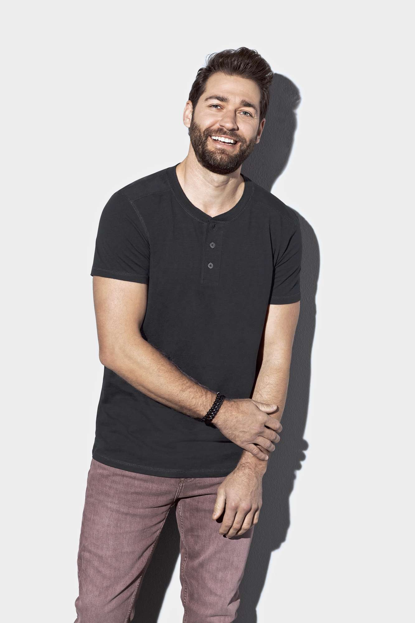 Shawn Henley T-Shirt aus Ringspinn-Baumwolle