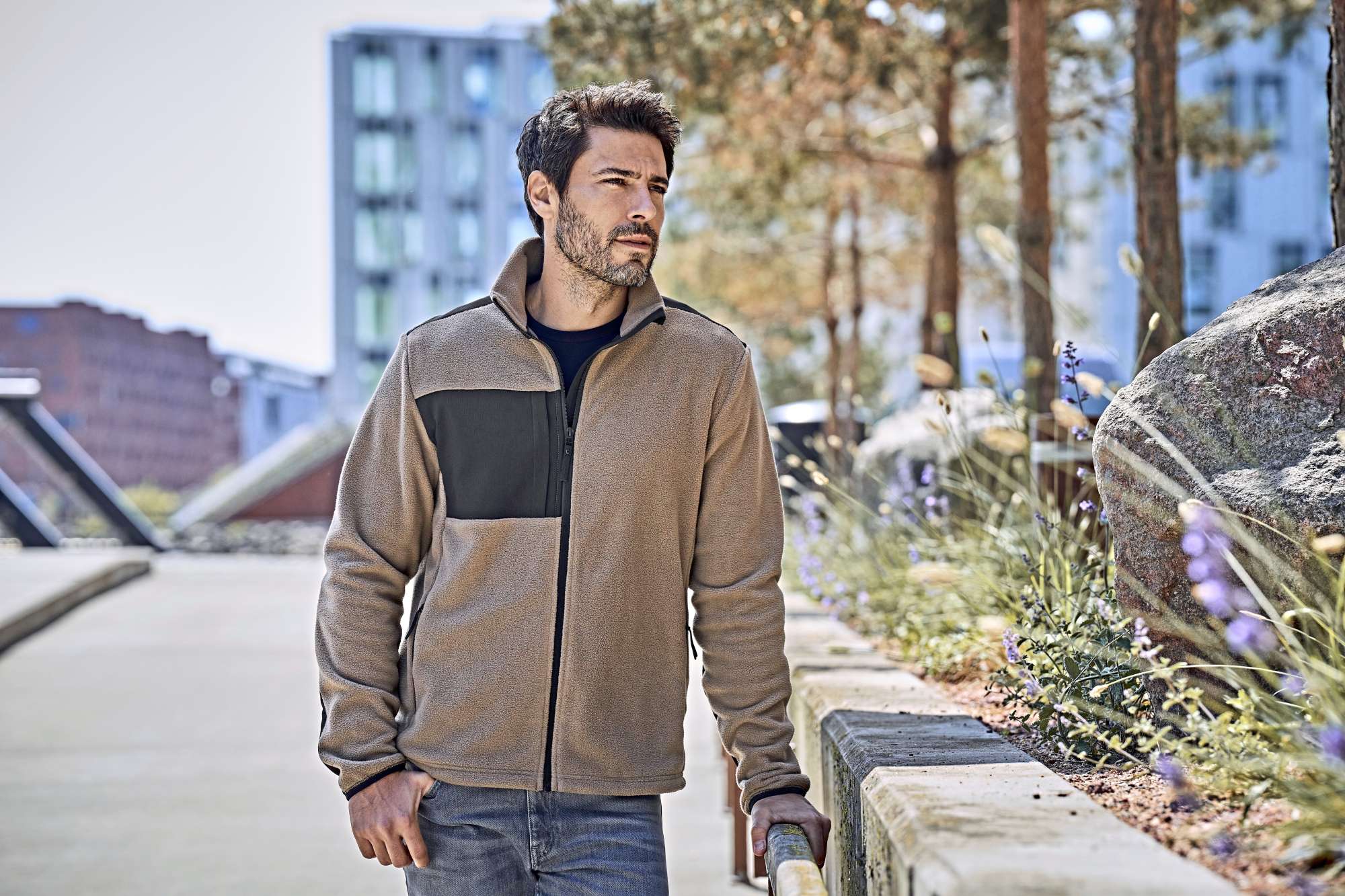 Mountain Fleecejacke mit Brusttasche