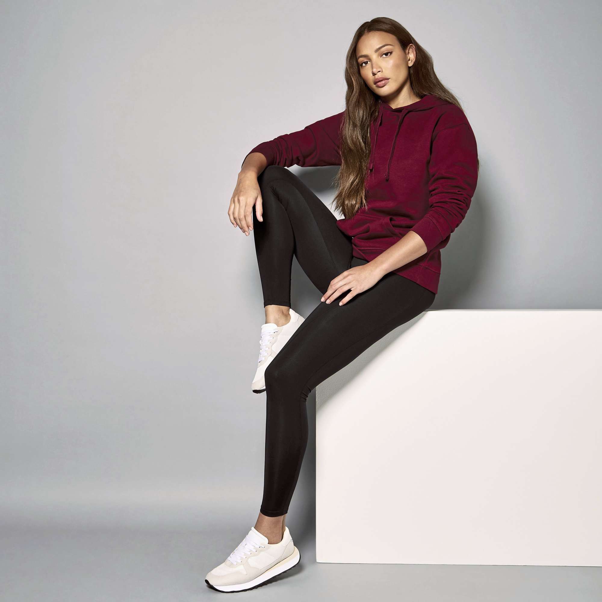 Fashion Fit Leggings mit Reißverschlusstasche