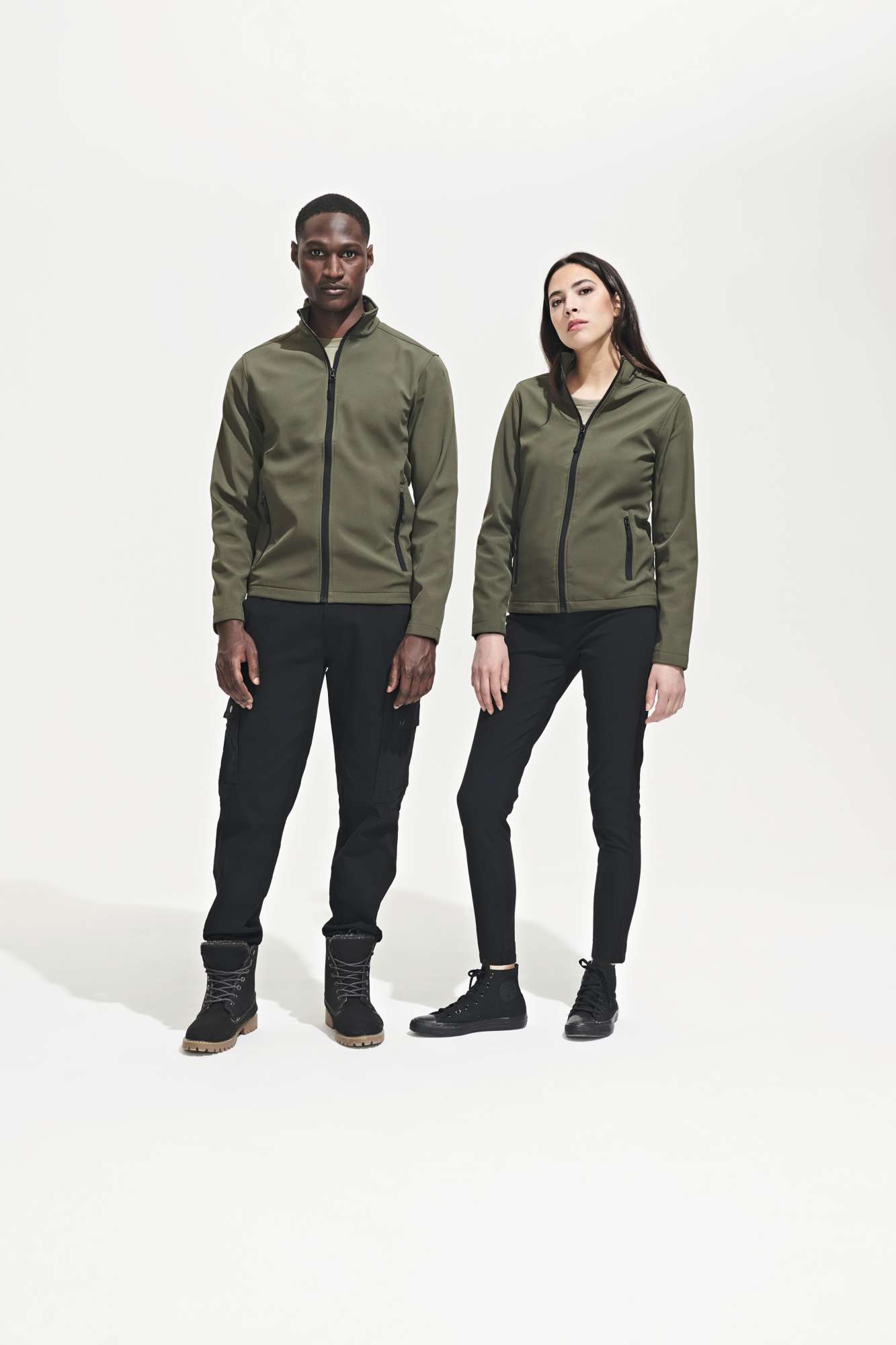 Softshell-Jacke mit Reißverschlusstaschen für Herren