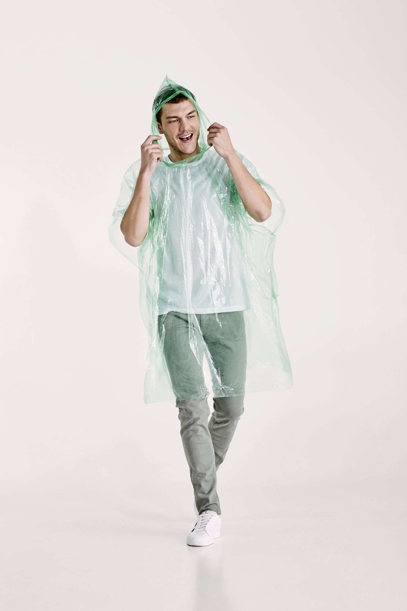 Stamina Transparenter Regenponcho Shaka aus LDPE, Red 60 127 x 102 cm, RY5601