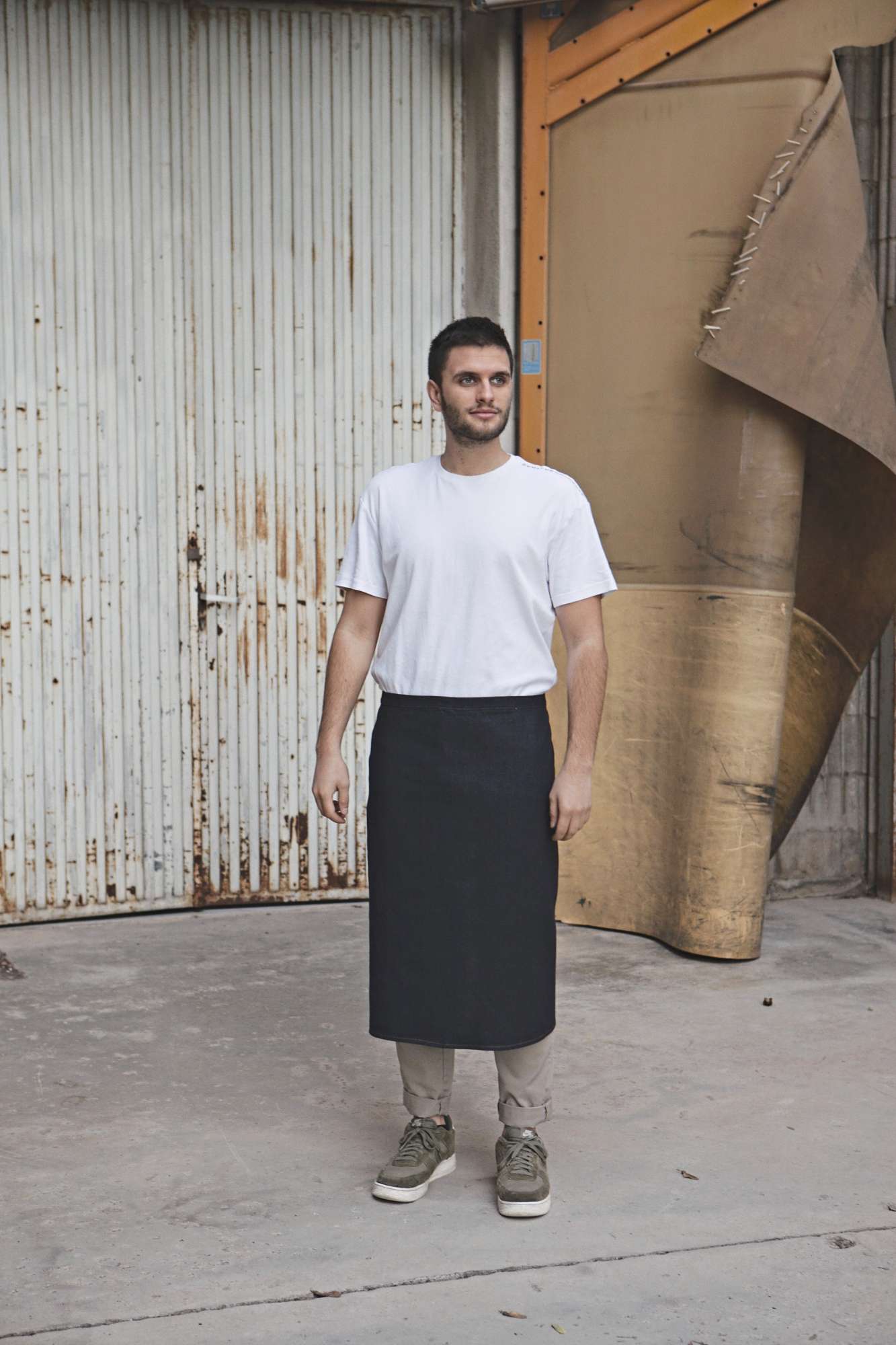 Latzschürze aus 2/1 Twill-Gewebe