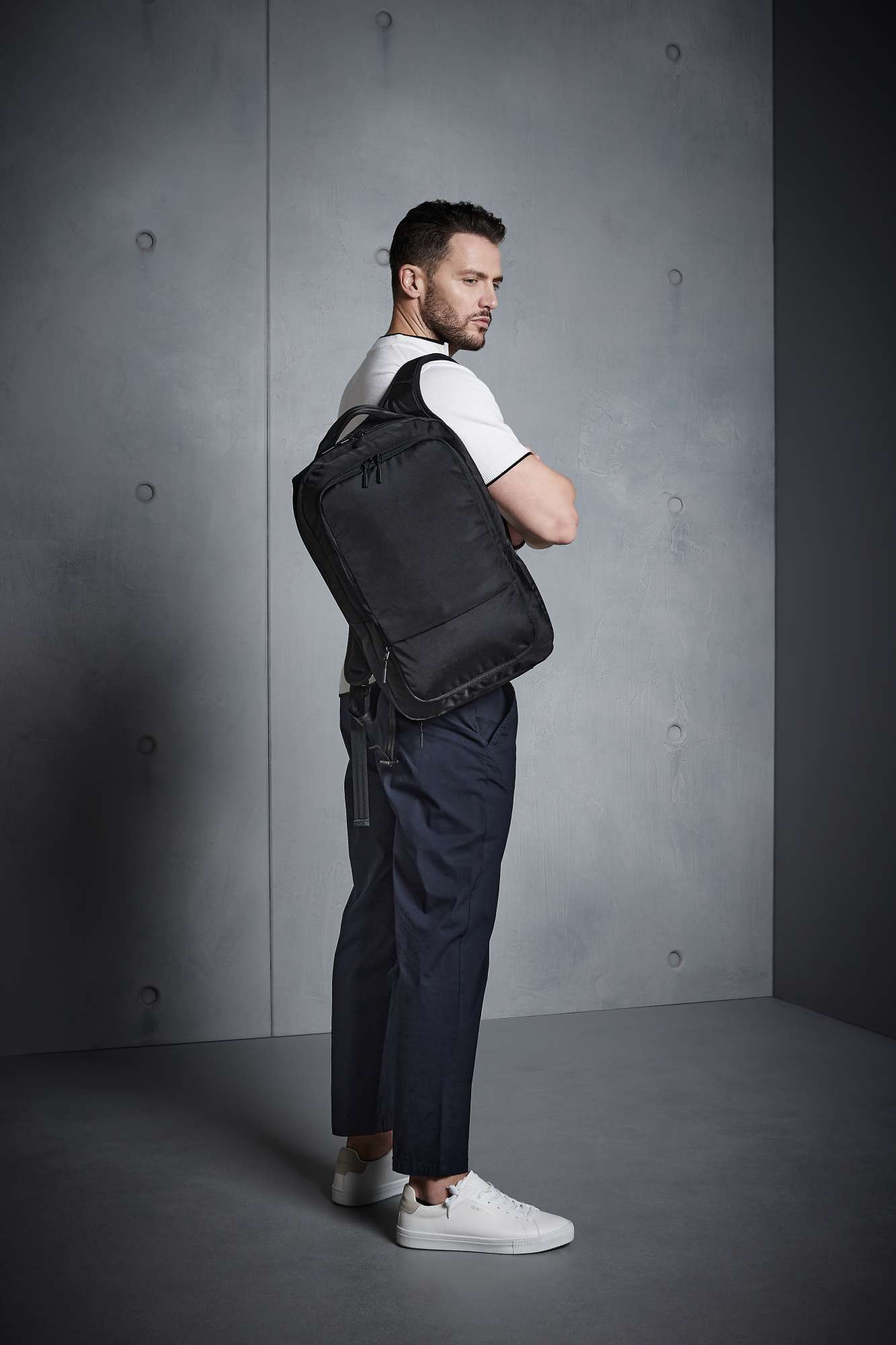 Schwarzer 24-Stunden-Rucksack mit Laptopfach