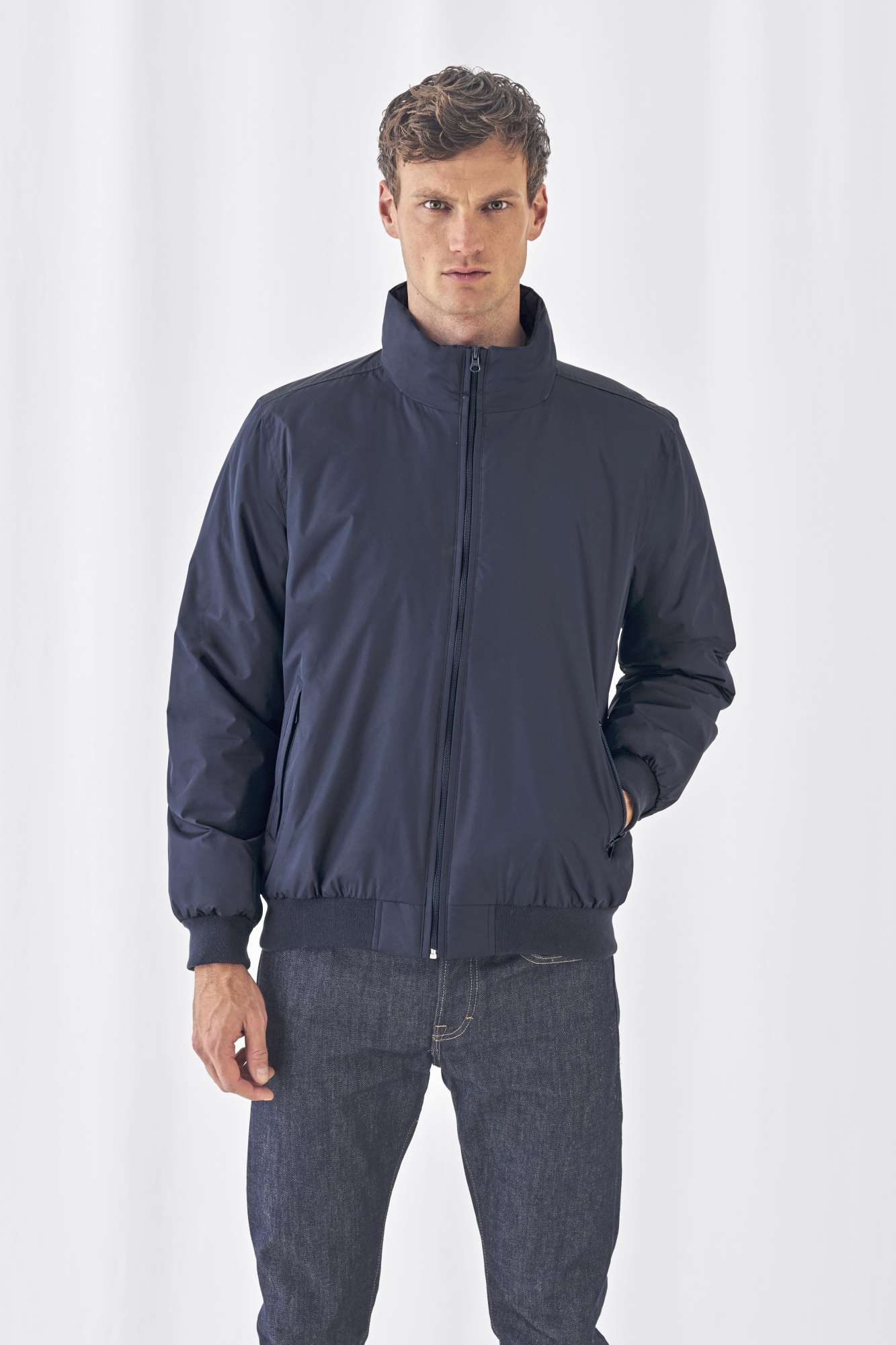 Wasserdichte Bomberjacke mit Kapuze