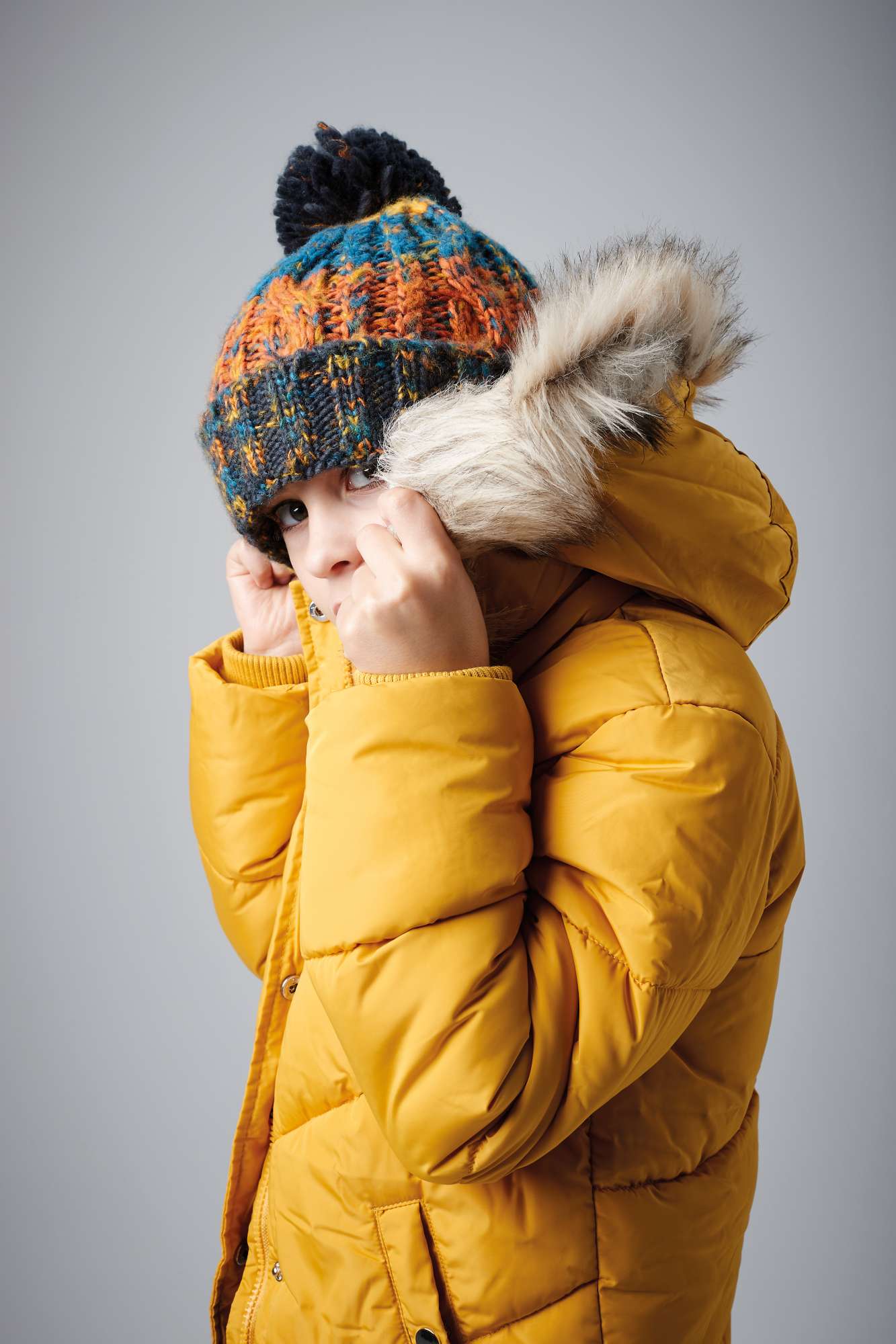 Junior Zopfmuster Beanie mit Pom Pom