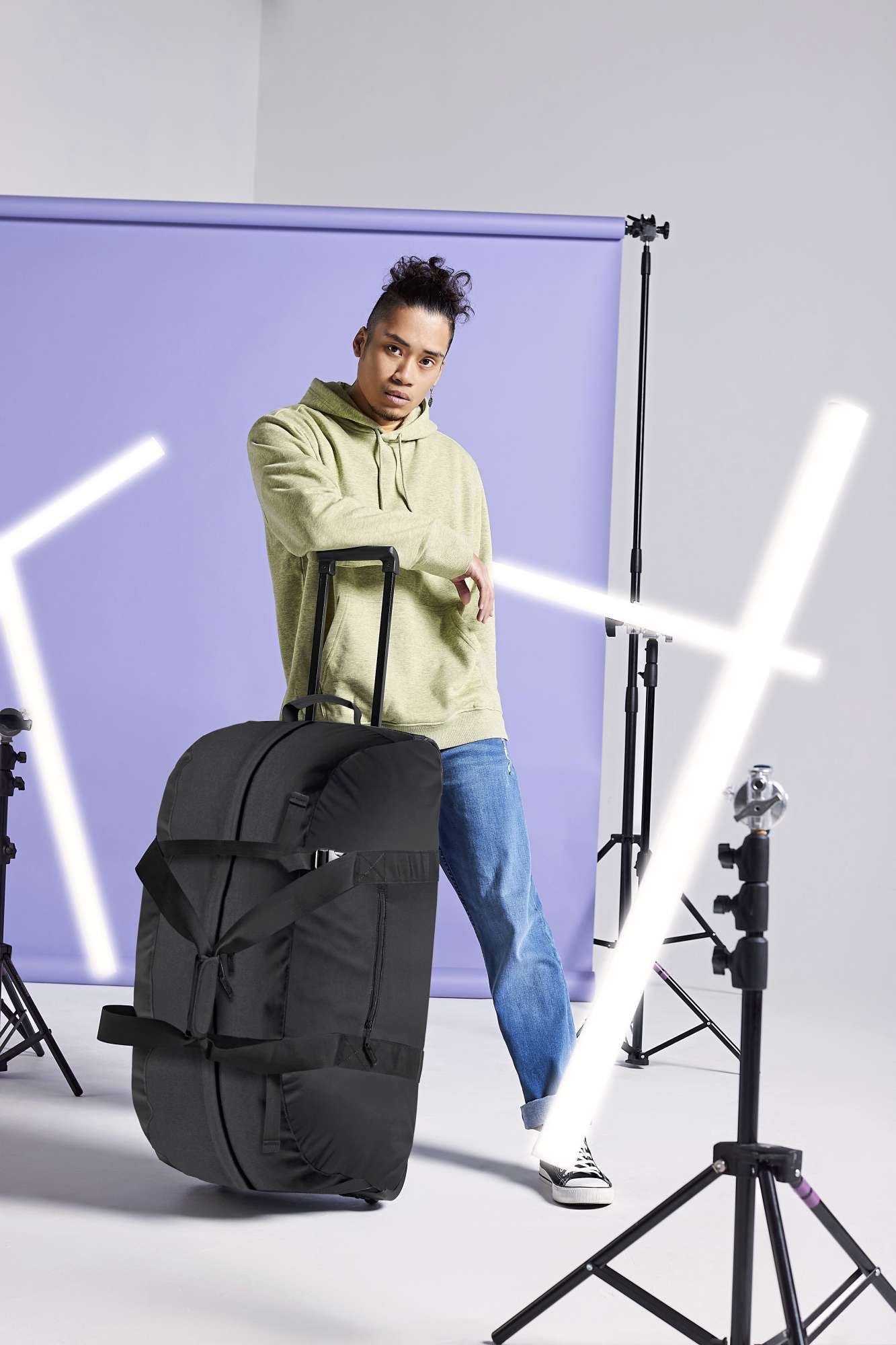 Reisetasche mit Rollen und Fächern