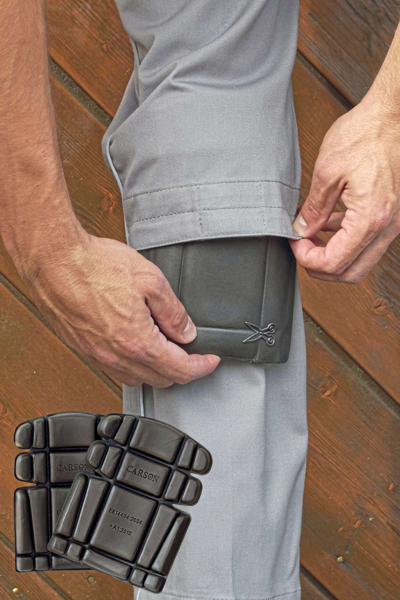 Carson Contrast Knieschoner Schwarz Ergonomisch