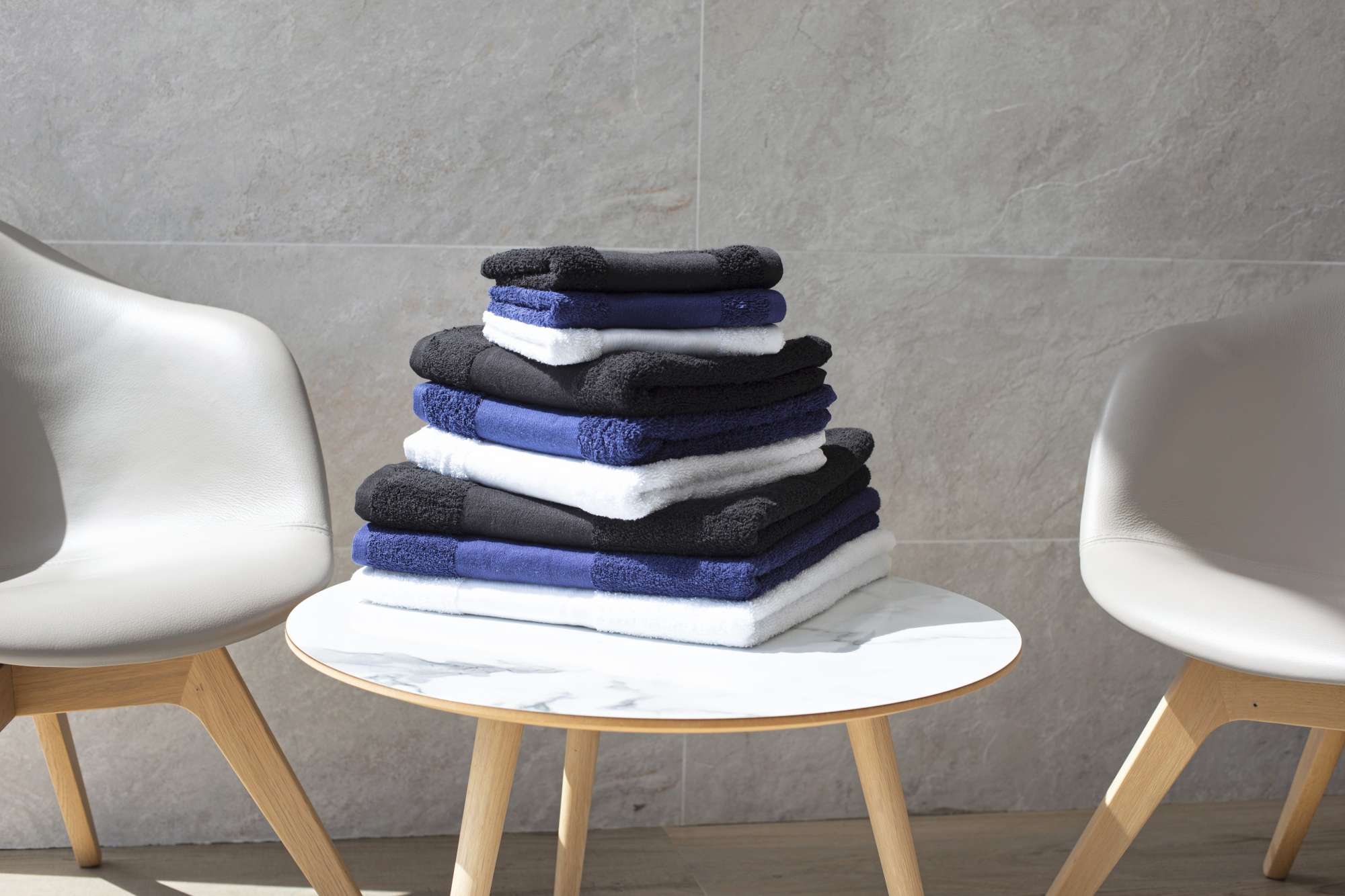 Towel City Badetuch mit Fischgrätrand und Aufhängeschlaufe, Black 70 x 140 cm, TC035