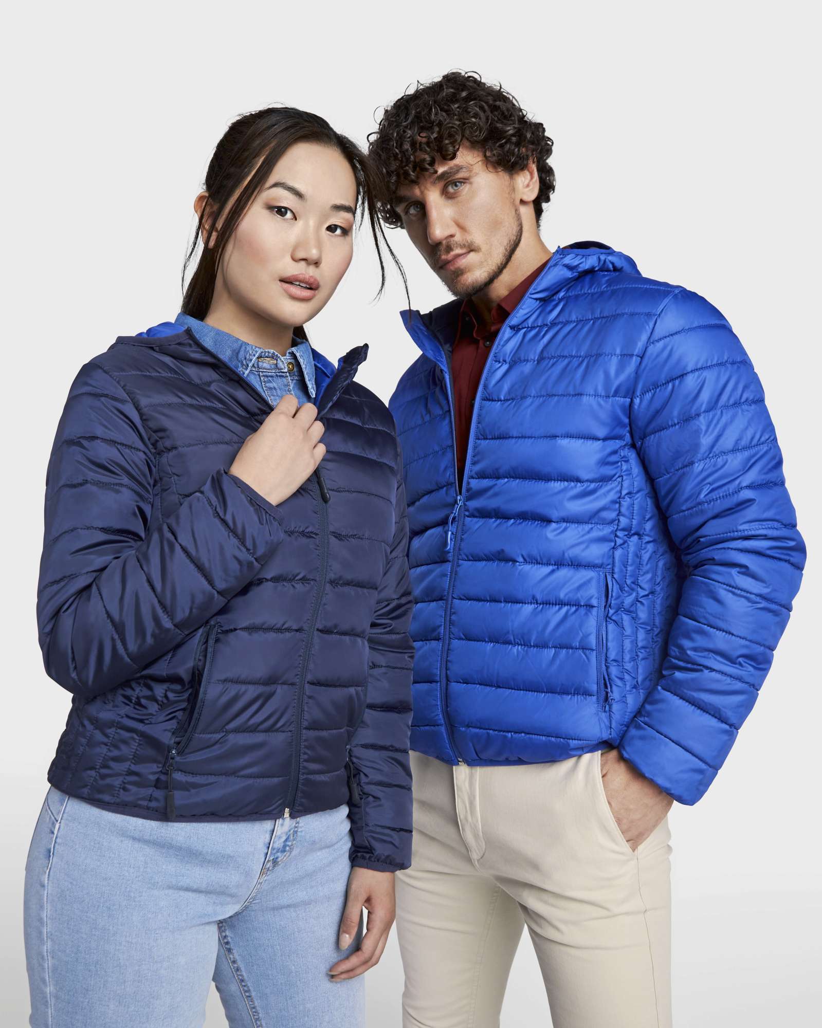 Steppjacke mit Kapuze und Wattierung