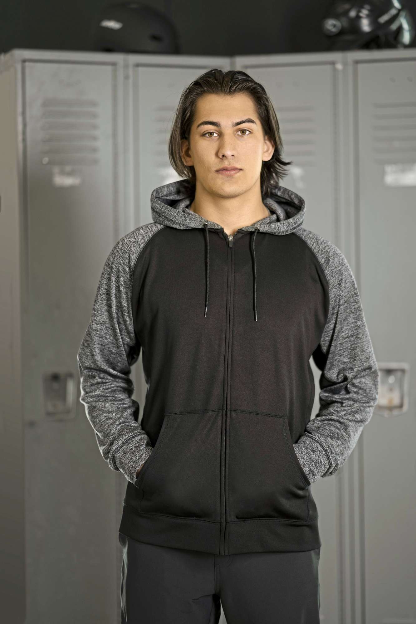 Leistungsstarkes Raglan Hoodie mit Kängurutasche