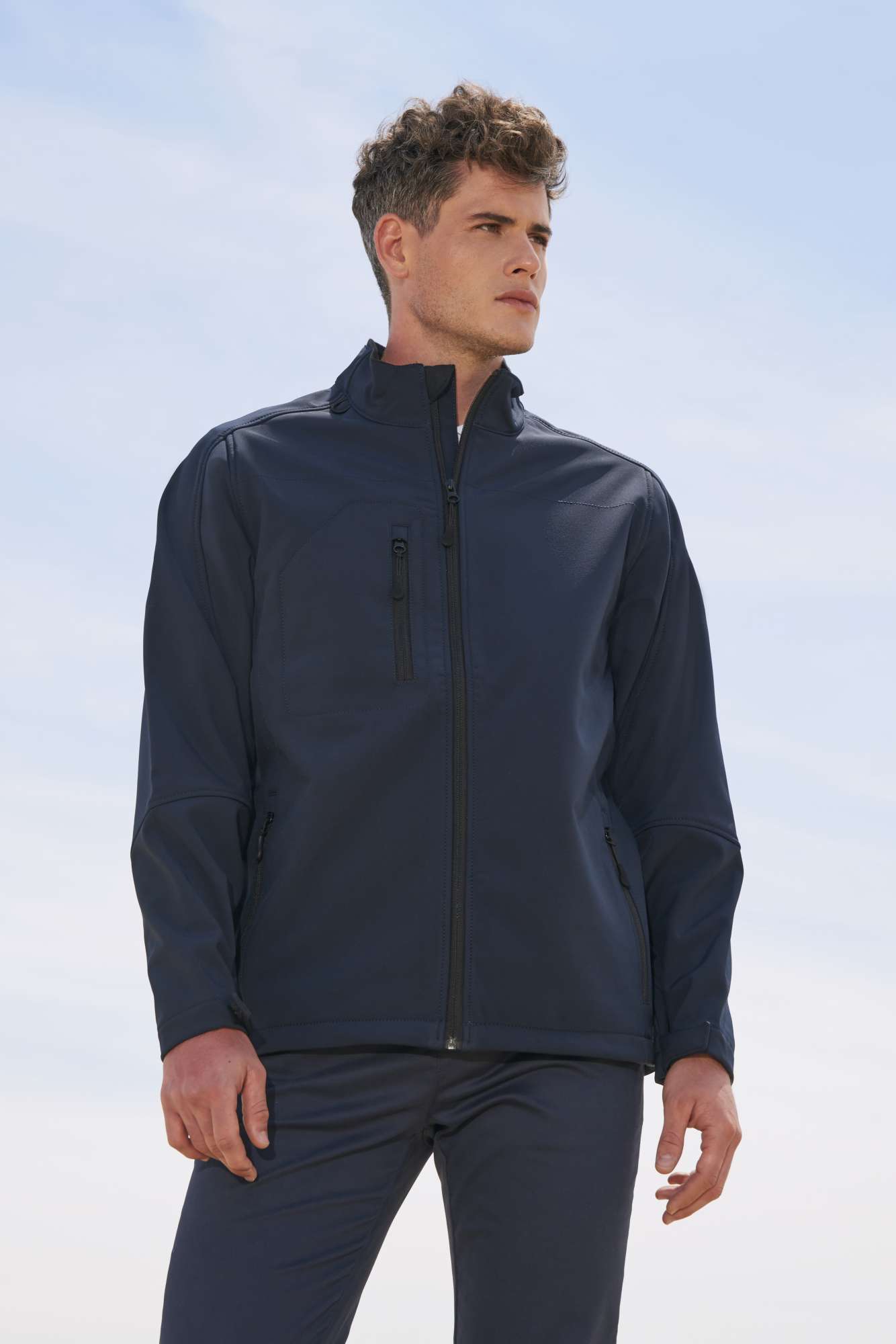 Wasserdichte Softshell-Jacke mit Taschen