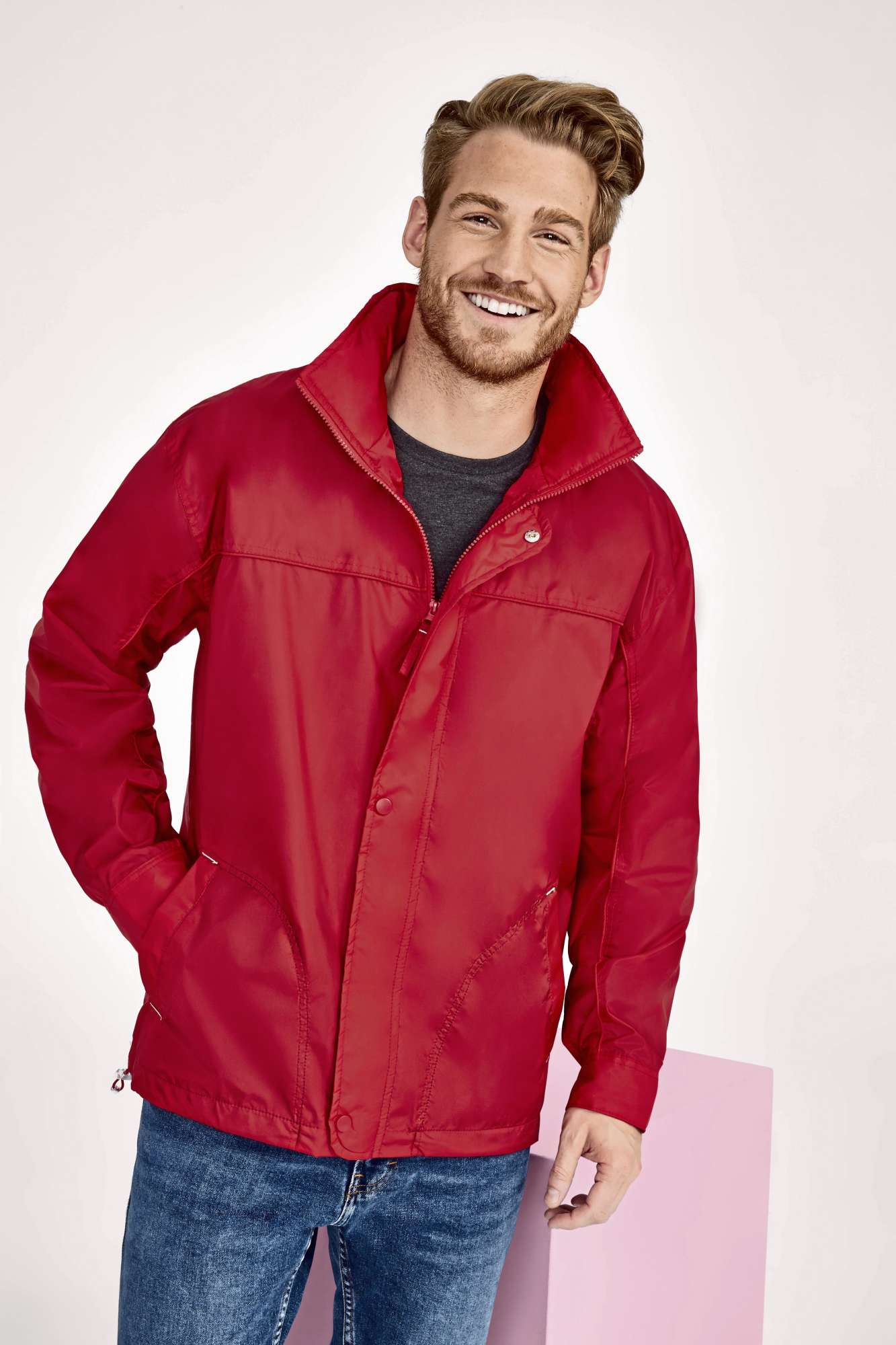 Windjacke Mistral mit Kapuze für Herren