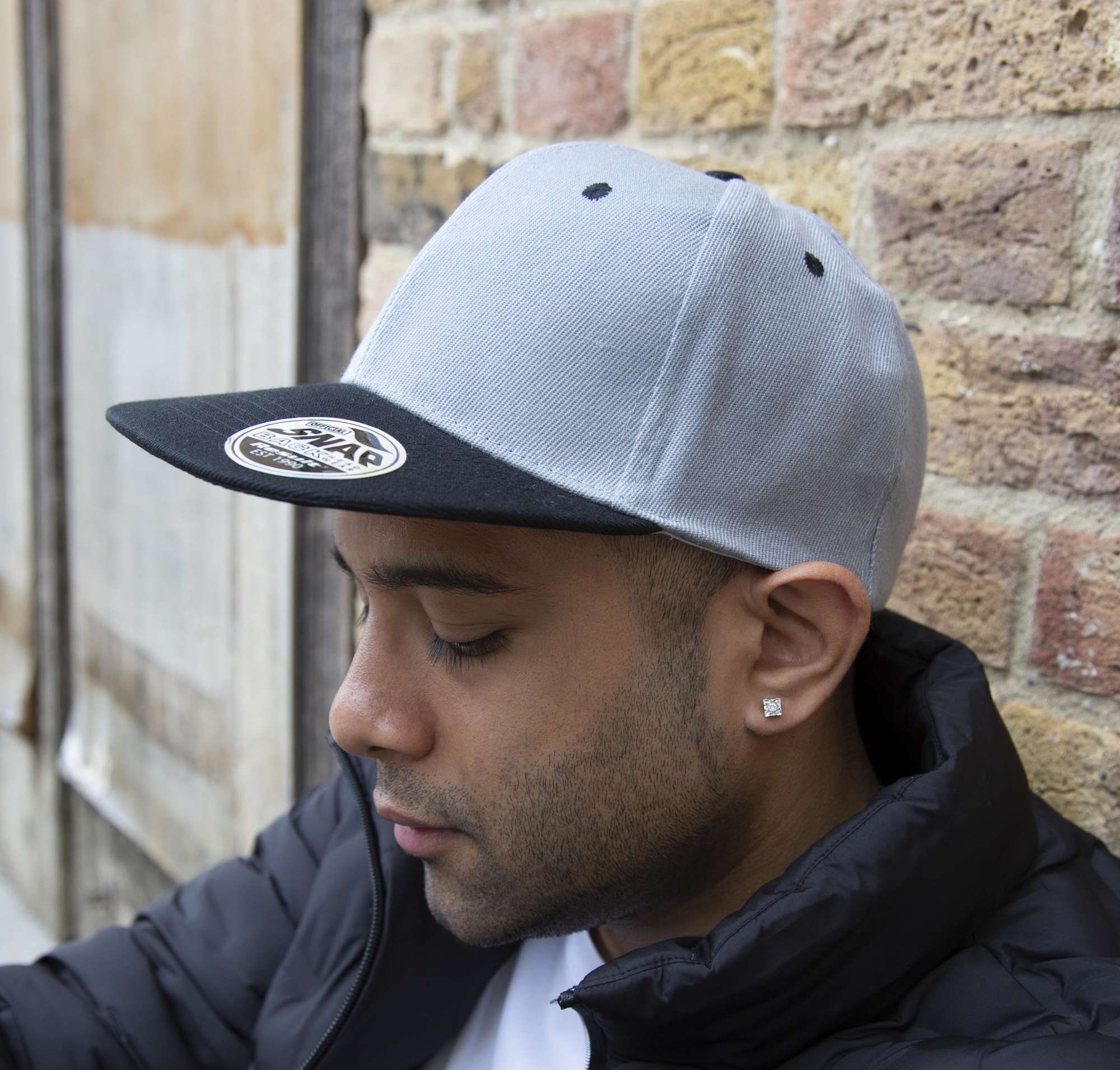 Result Headwear Bronx Original Flat Peak Snapback Cap, Black/Red One Size, RH82