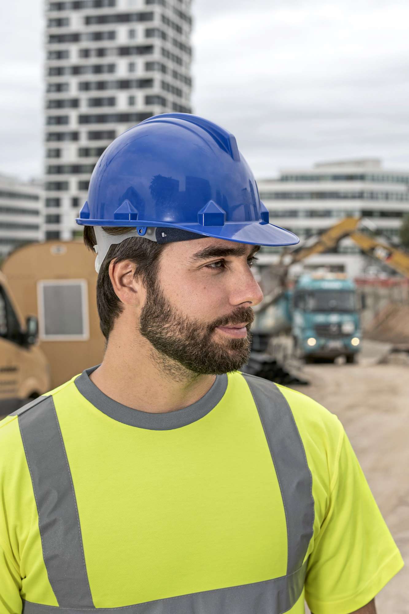 Basic 6-Punkt Schutzhelm mit Adaptertaschen