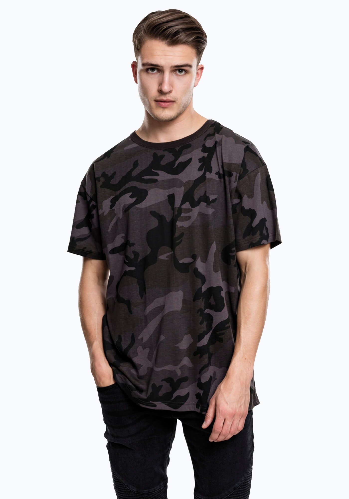 Oversized Camo T-Shirt mit Nackenband