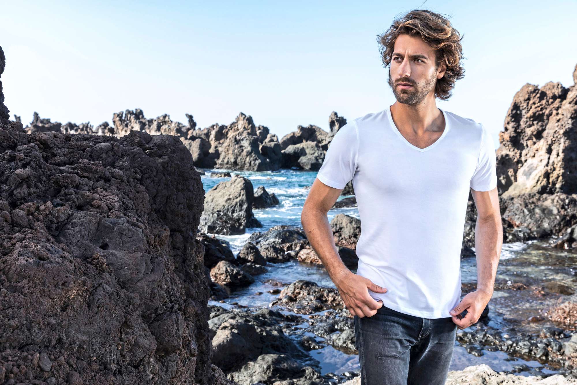 Slim Fit V-Neck T-Shirt Baumwollmix