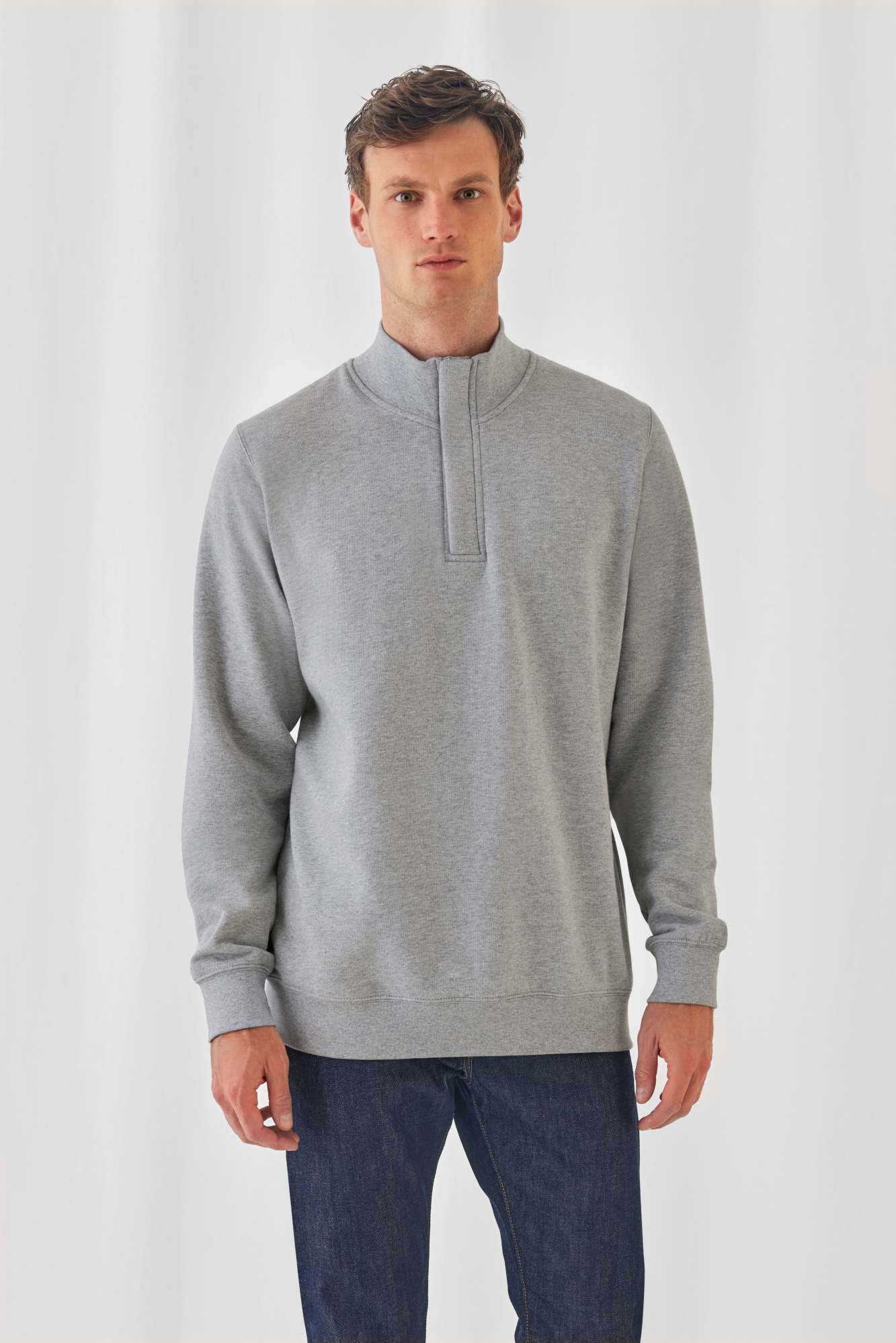 Sweatshirt ID.004 mit hohem Kragen