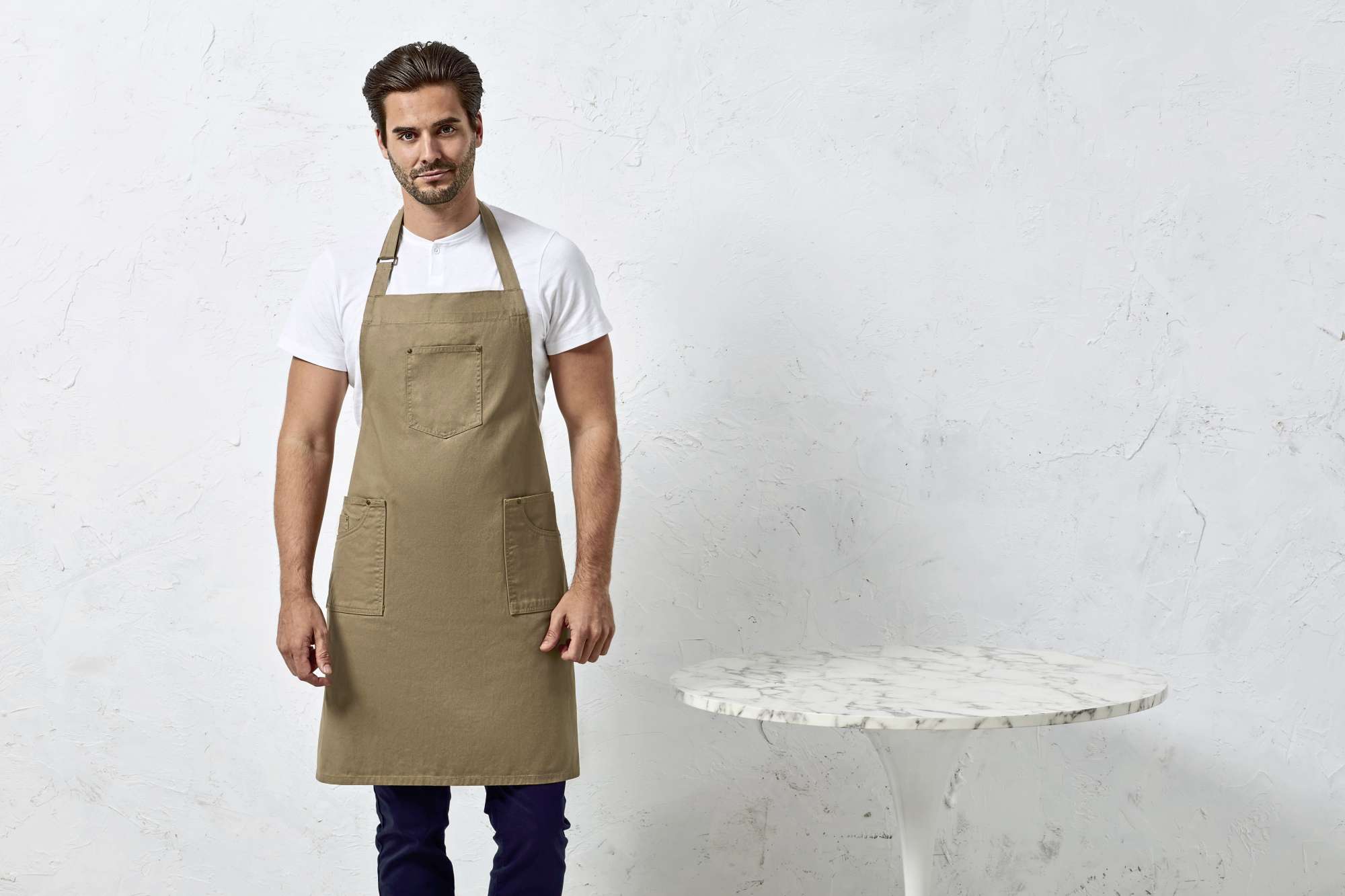 Baumwoll-Latzschürze im Chino-Stil