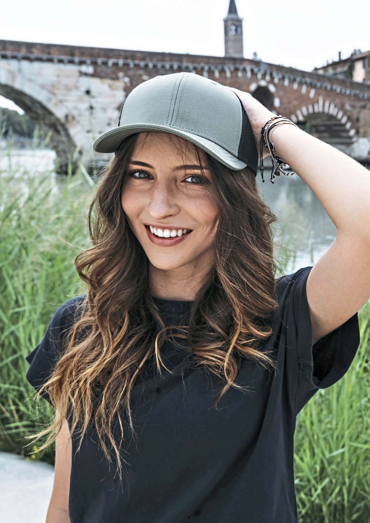 Atlantis Recycelte Baumwoll-Canvas Cap mit Mesh, Royal/Black One Size, AT671
