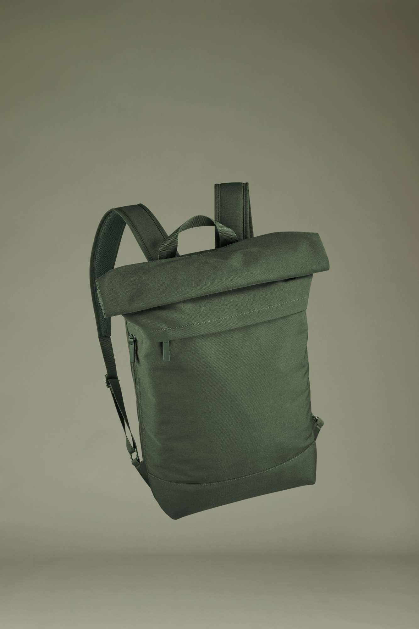 BagBase Recycelter Roll-Top Rucksack mit Laptop-Fach, Beige 50 x 40 x 13 cm, BG870