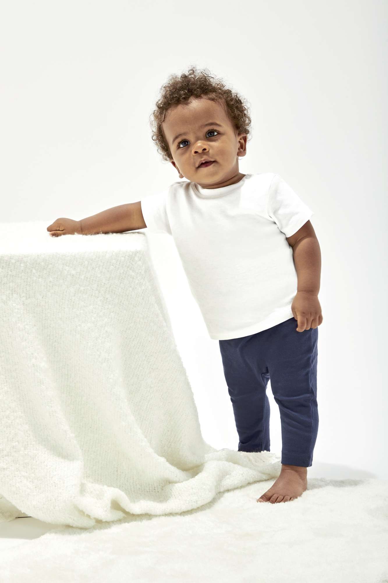 Babybugz Bio-Baumwolle Baby T-Shirt mit Druckknöpfen, White 3-6 Monate, BZ61