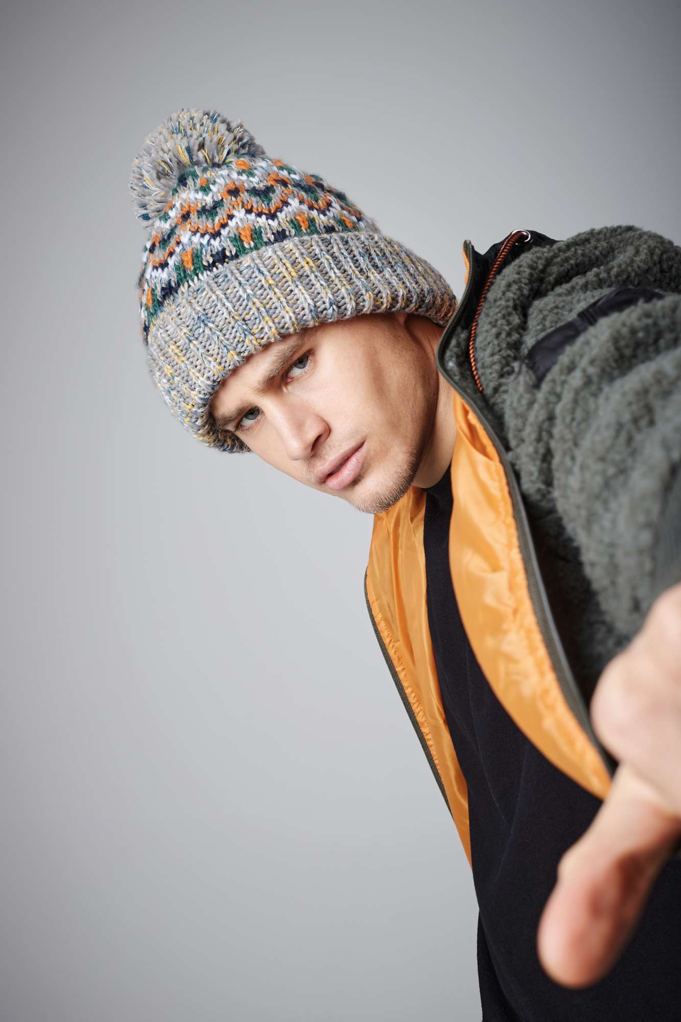 Blizzard Bobble Beanie mit geometrischem Muster