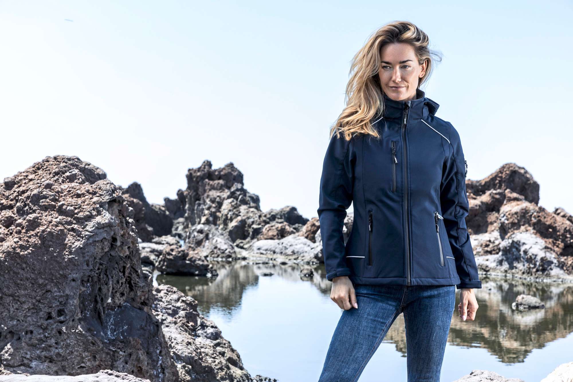 Promodoro Softshelljacke mit abnehmbarer Kapuze für Damen, Black S, E7865
