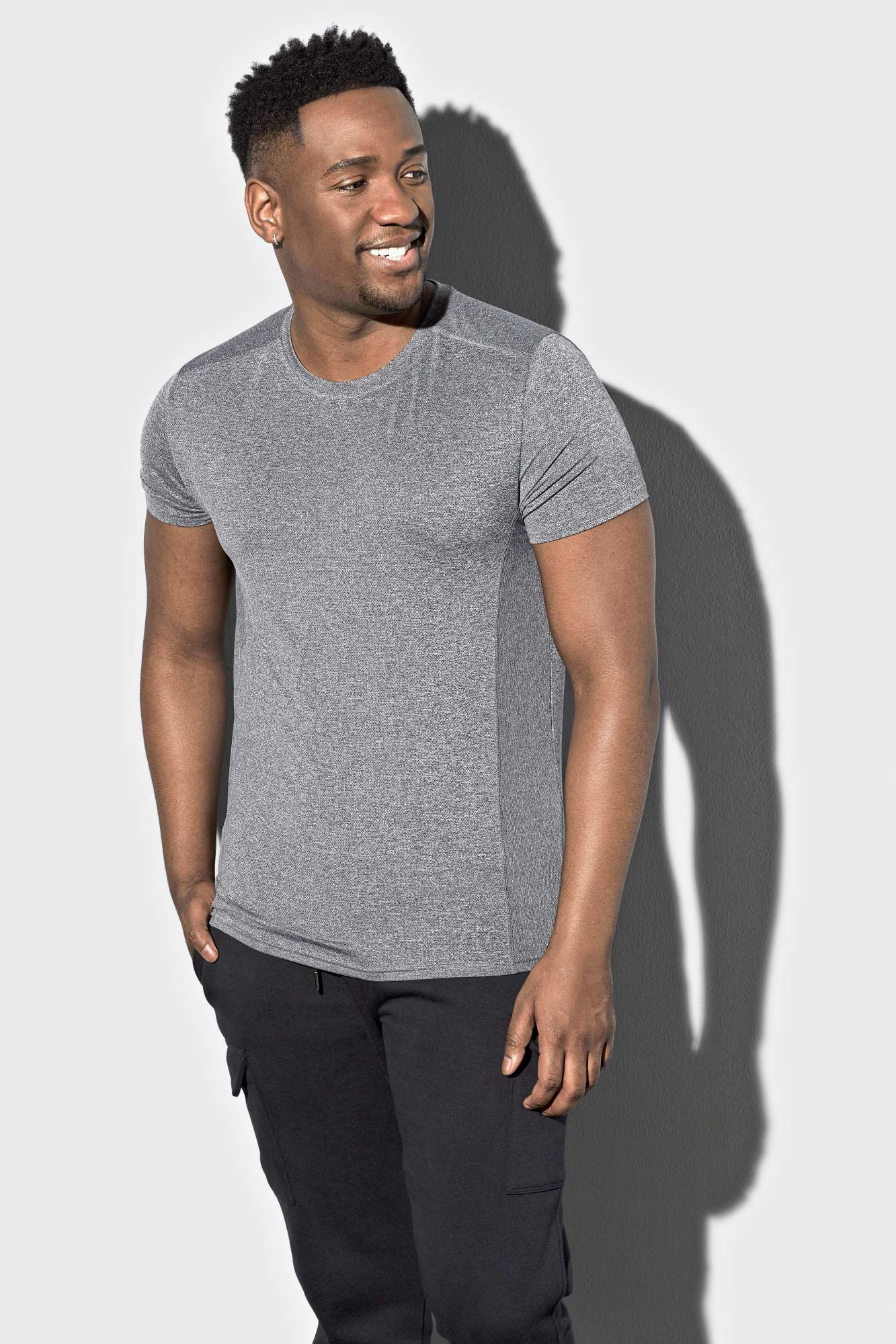 Recyceltes Sport-T-Shirt mit elastischem Schnitt