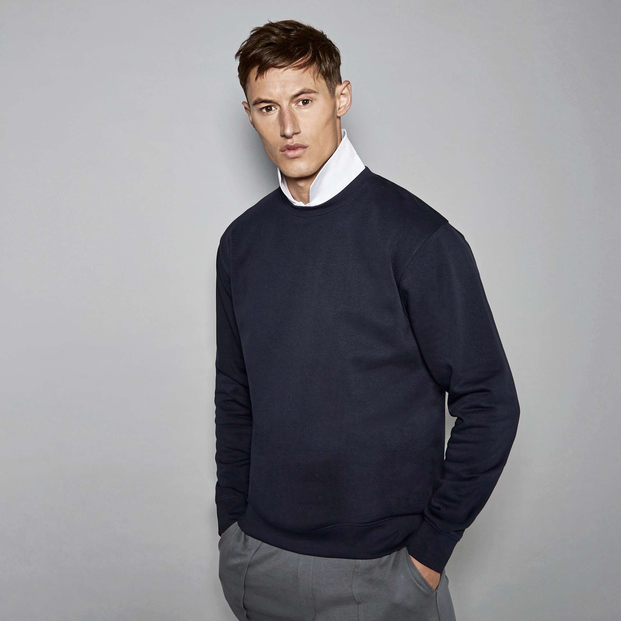 Regular Fit Sweatshirt mit Rundhalsausschnitt