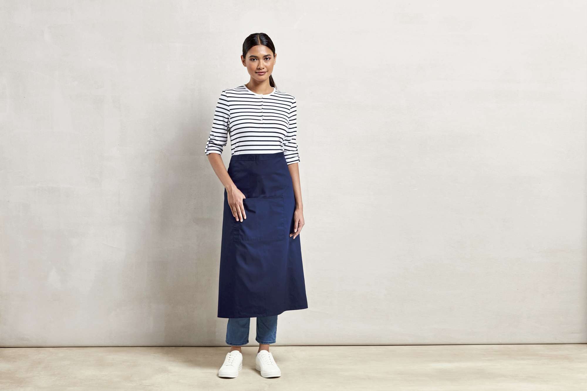 Farbenfrohe Twill-Schürze mit Fronttasche