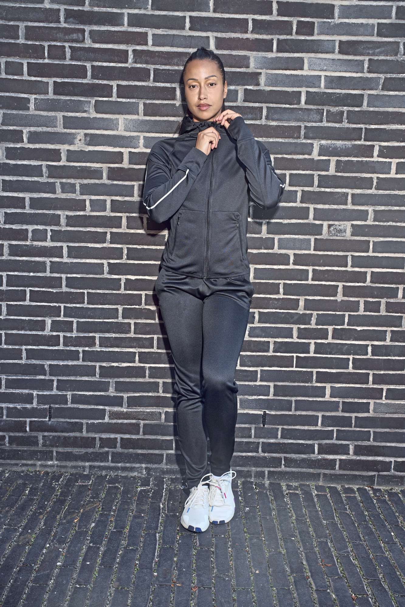 Slim Fit Hoodie mit Reflektionsstreifen