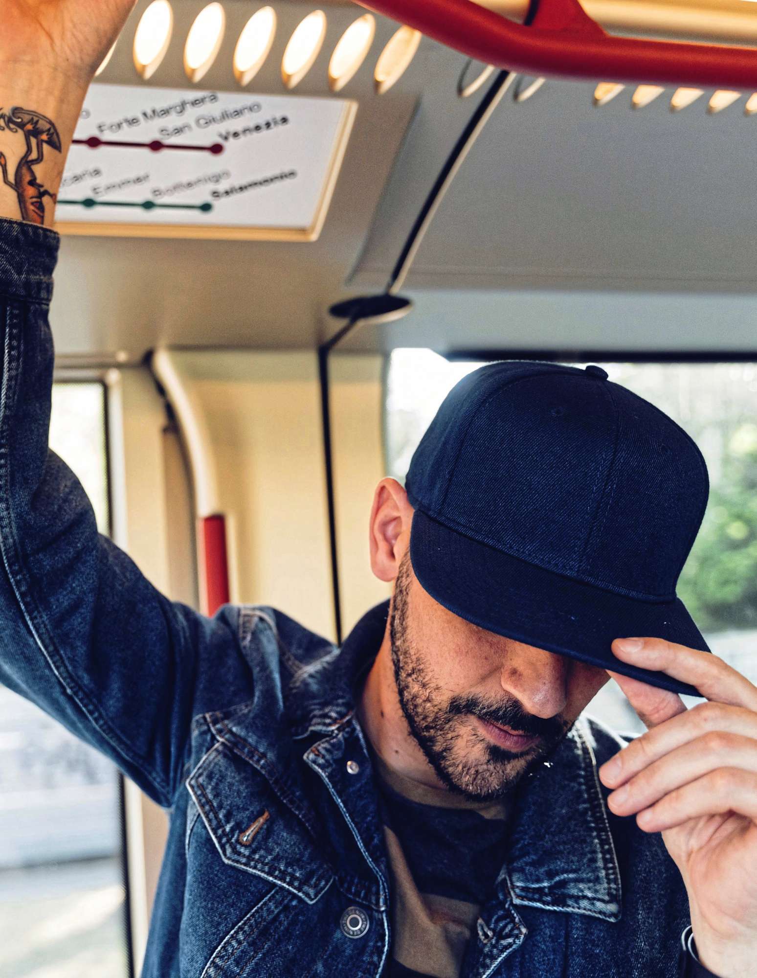 Snap Back Cap mit PVC-Verschluss