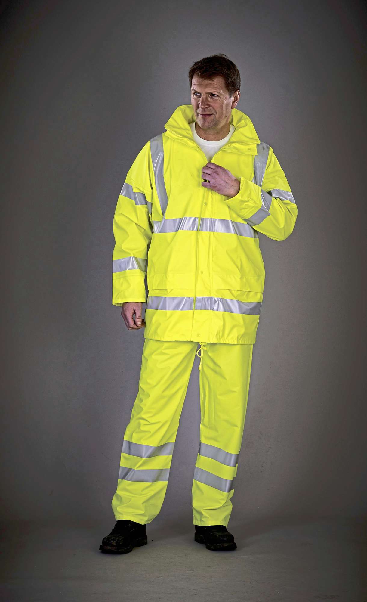 Atmungsaktive Regenhose mit Reflexbändern
