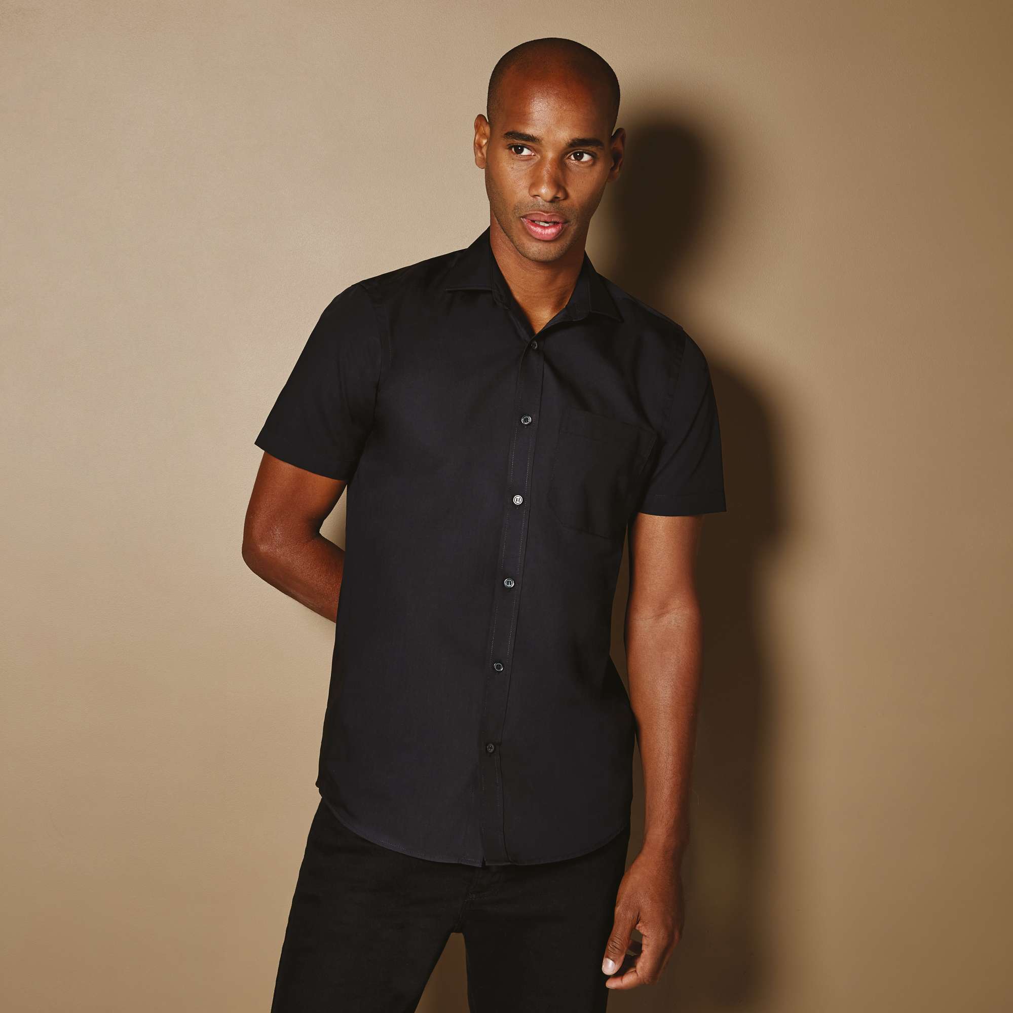 Kurzarm Hemd Popeline Tailored Fit für Herren