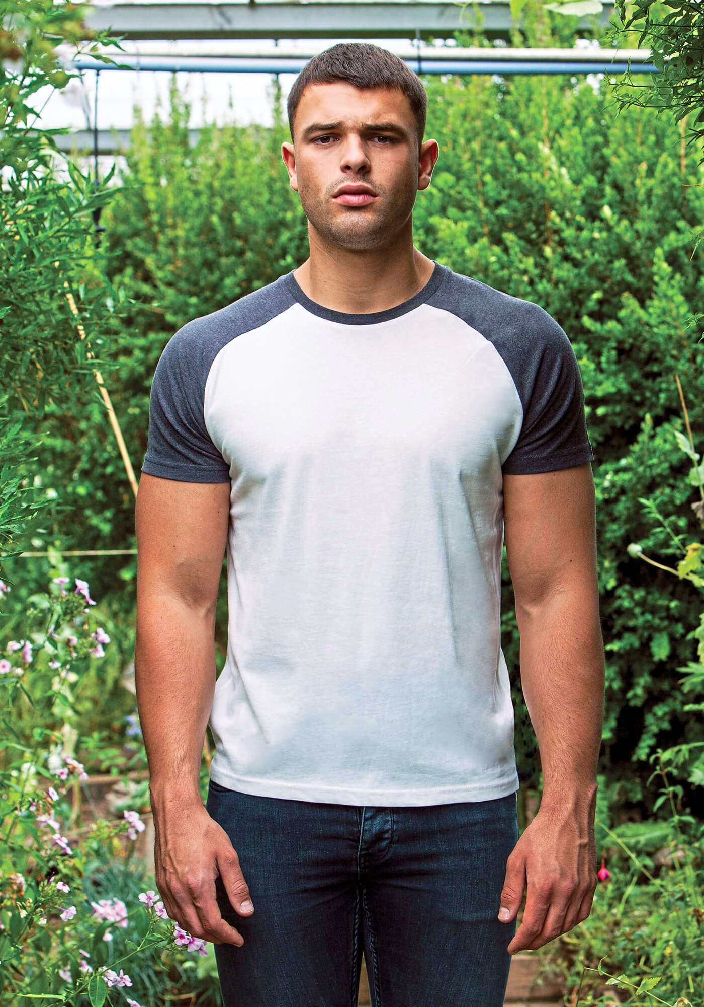 Baseballshirt mit Raglan-Ärmeln und Seitenschlitzen