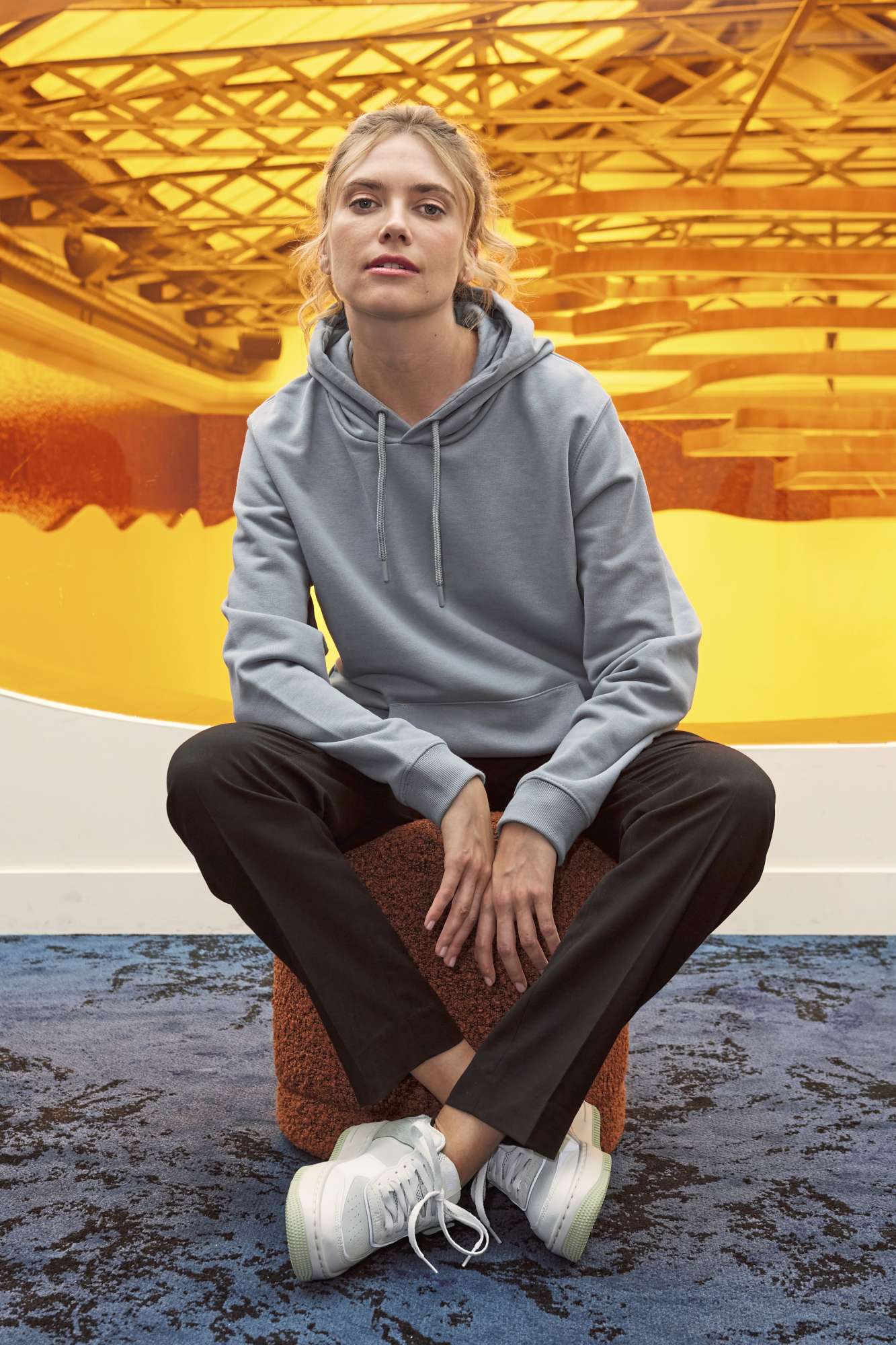 French Terry Hoodie mit Kapuze und Tasche