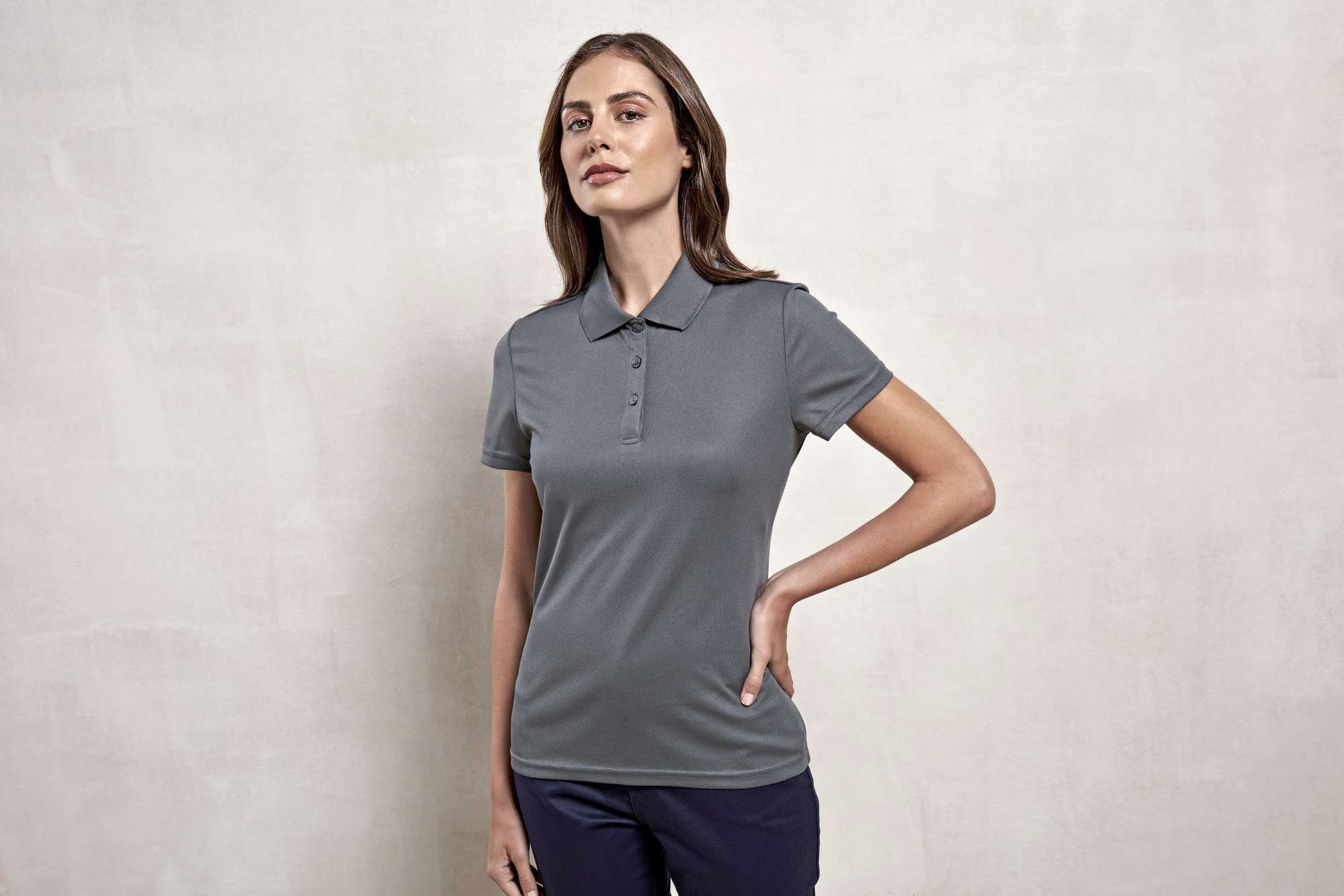 Premier Workwear Nachhaltiges Polo Shirt mit Ripp-Kragen, Dark Grey (ca. Pantone 425C) XL, PW633