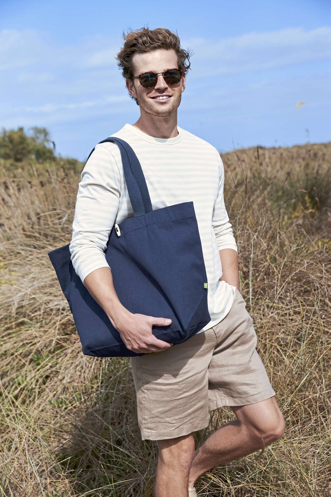Westford Mill Strandtasche mit Holz-Knebelverschluss, French Navy 34 x 34 x 17 cm, WM850