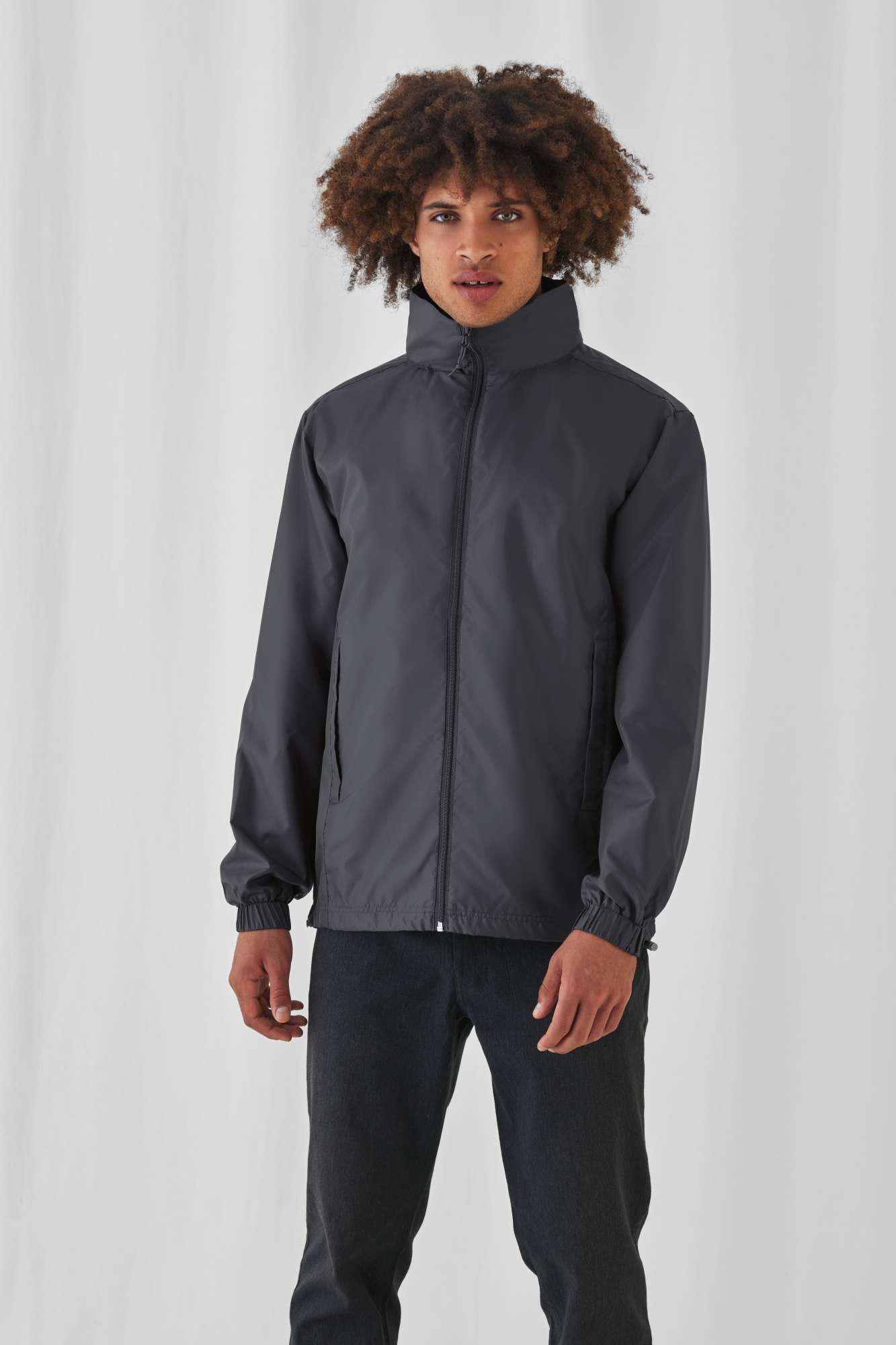 Windjacke ID.601 mit ergonomischer Kapuze